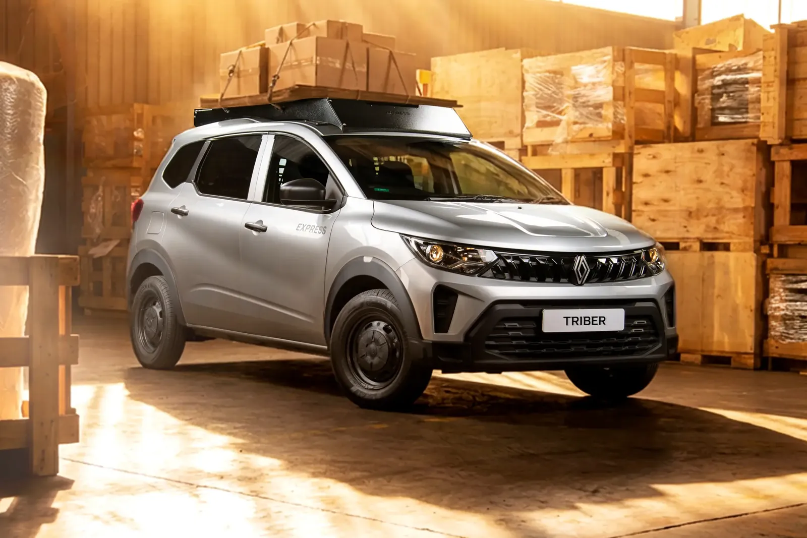 Renault Triber Express, front three-quarter