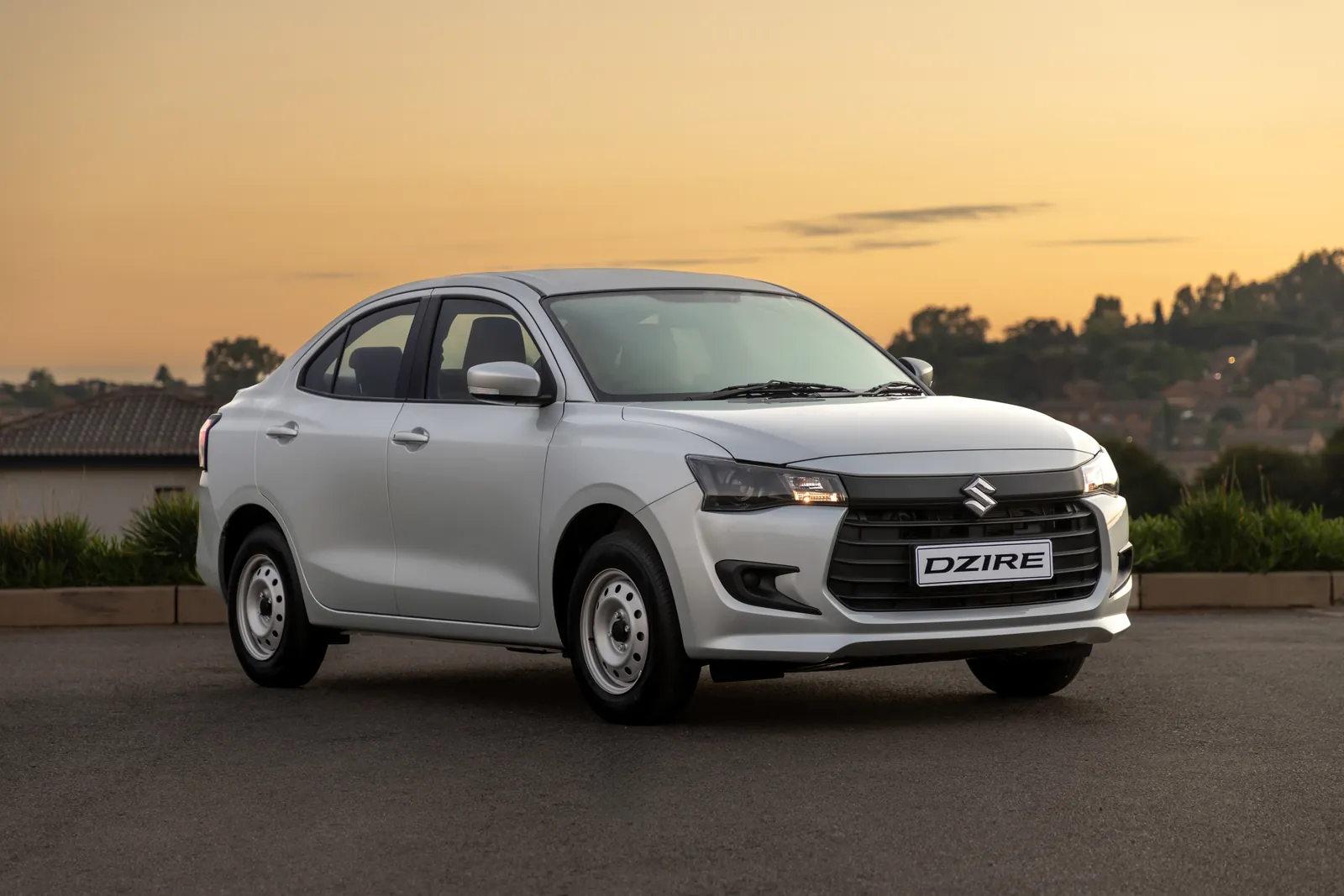 Suzuki Dzire, front three-quarter