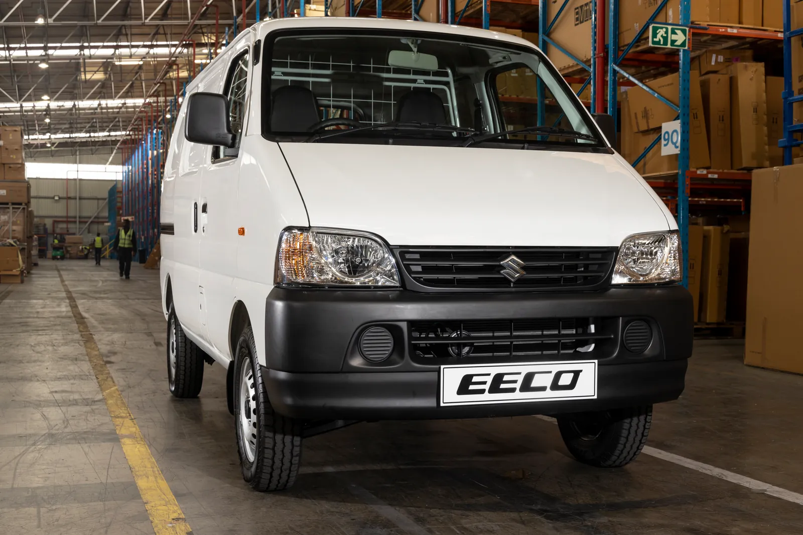 Suzuki Eeco, front three-quarter