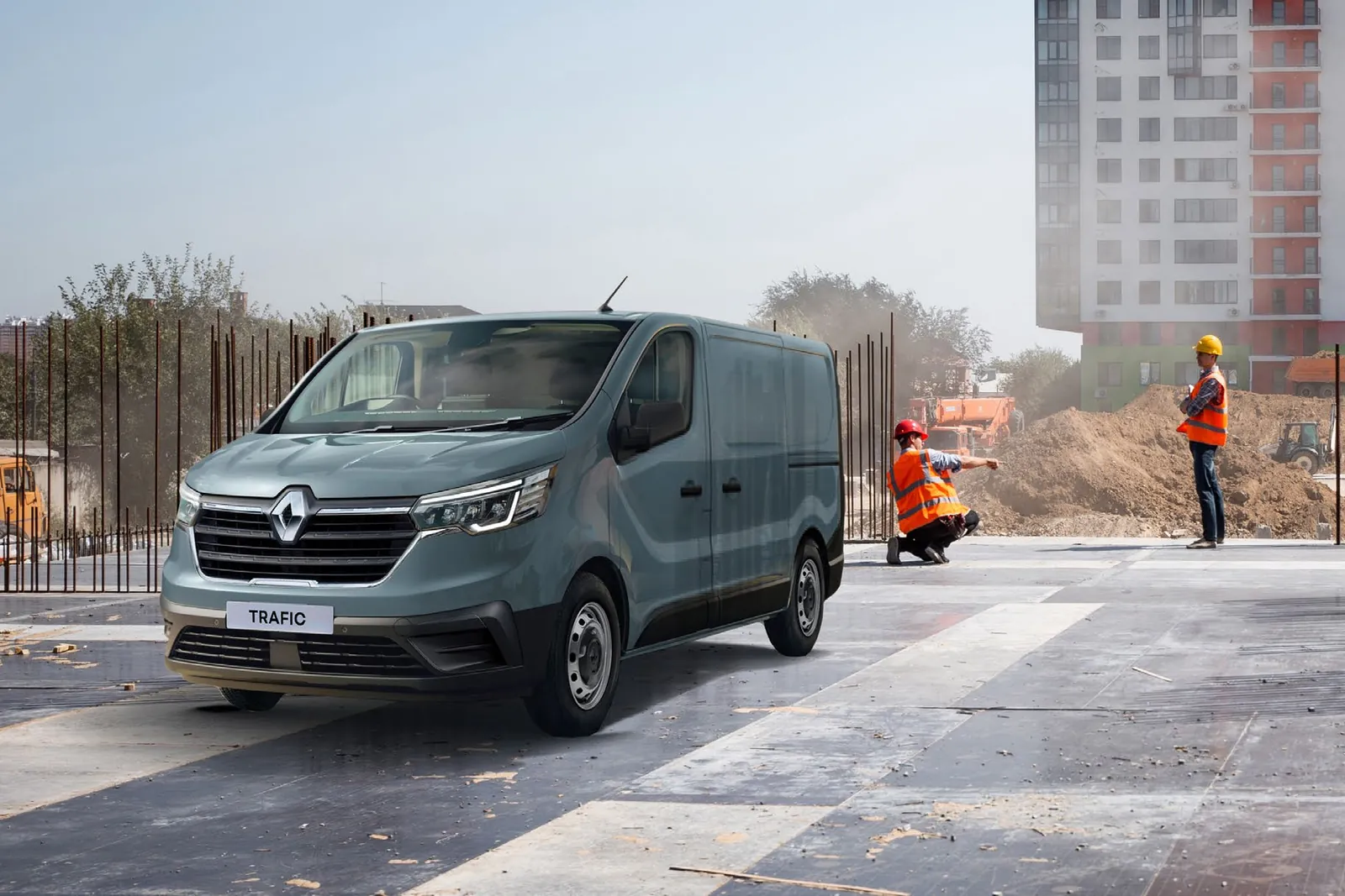 Renault Trafic Panel Van, front three-quarter