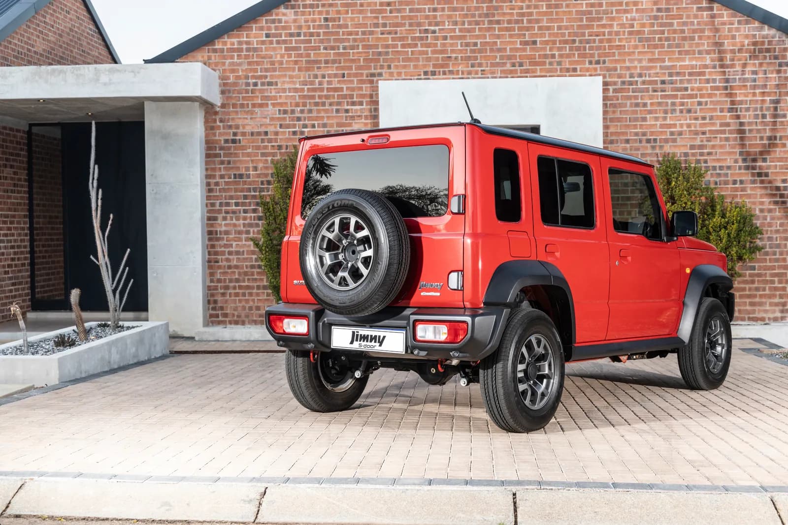 Suzuki Jimny 5-Door, rear three-quarter