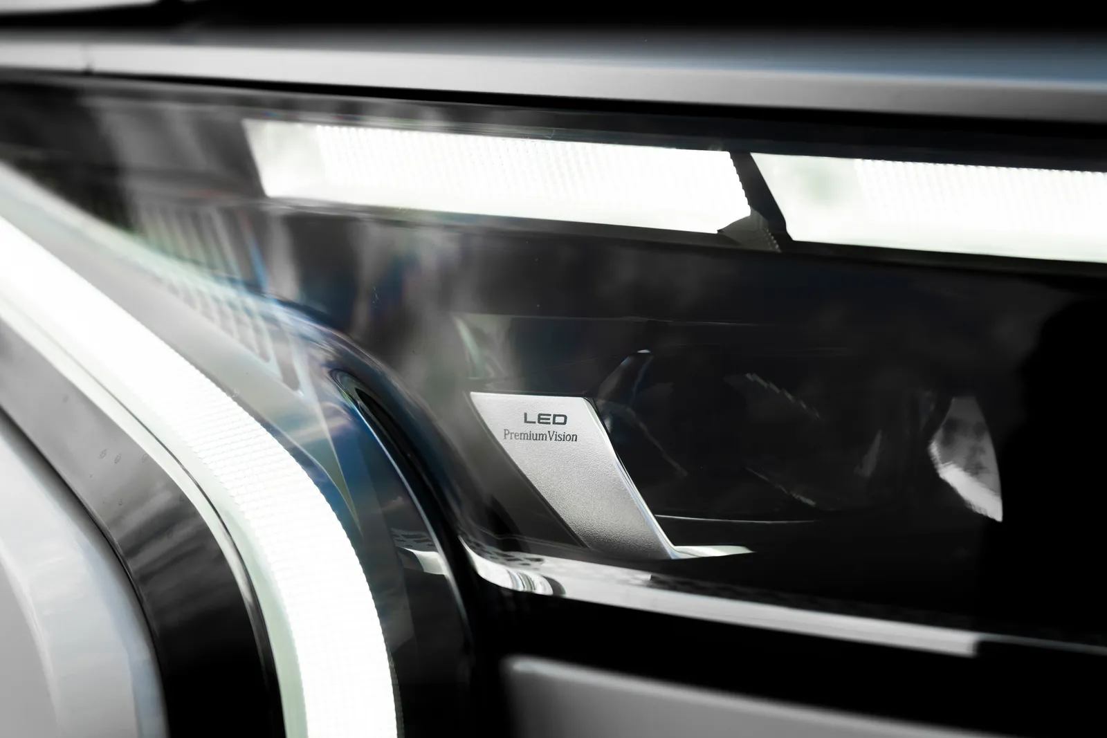 Omoda C9, lights