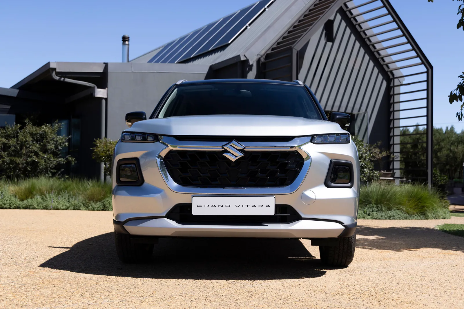 Suzuki Grand Vitara, front