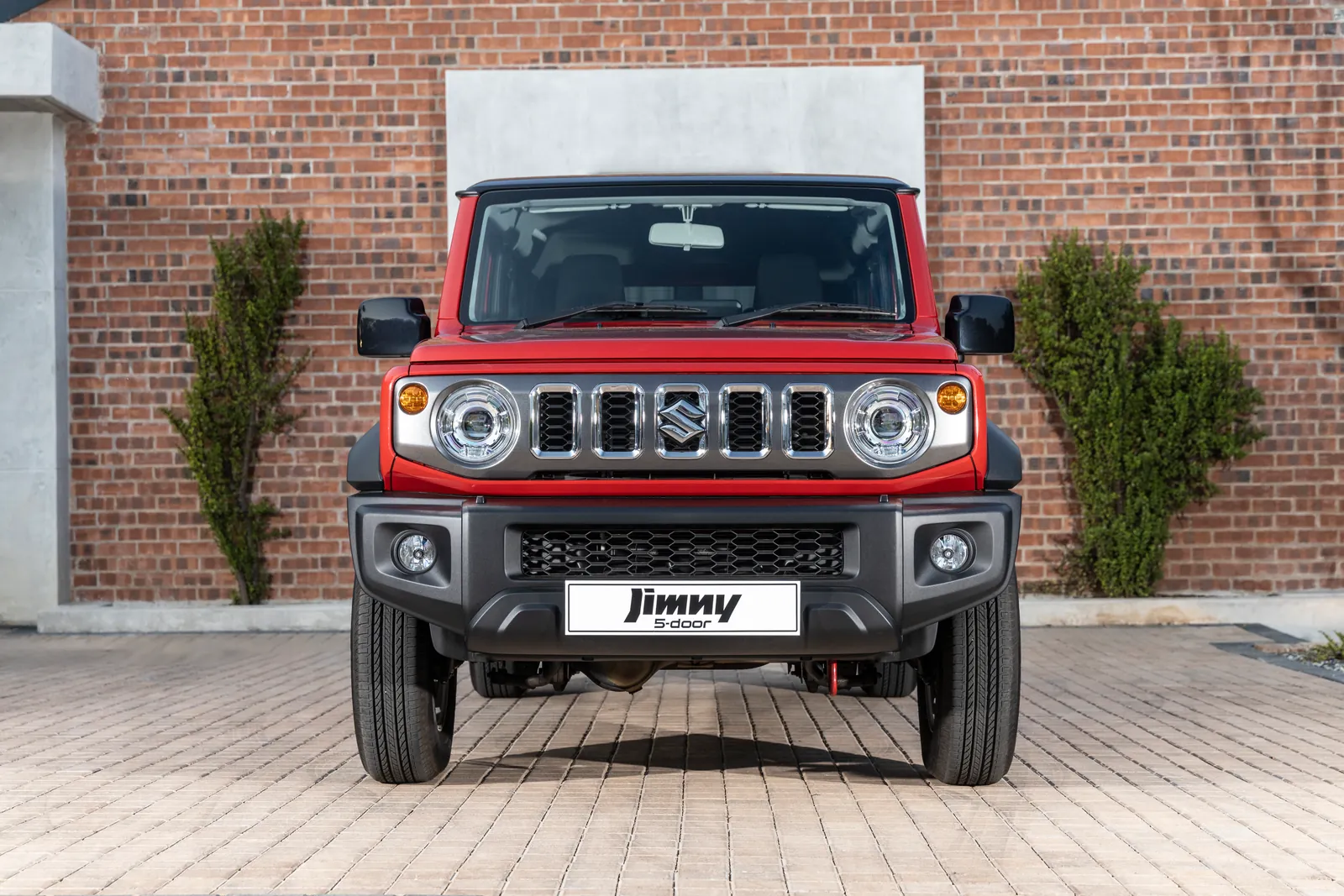 Suzuki Jimny 5-Door, front