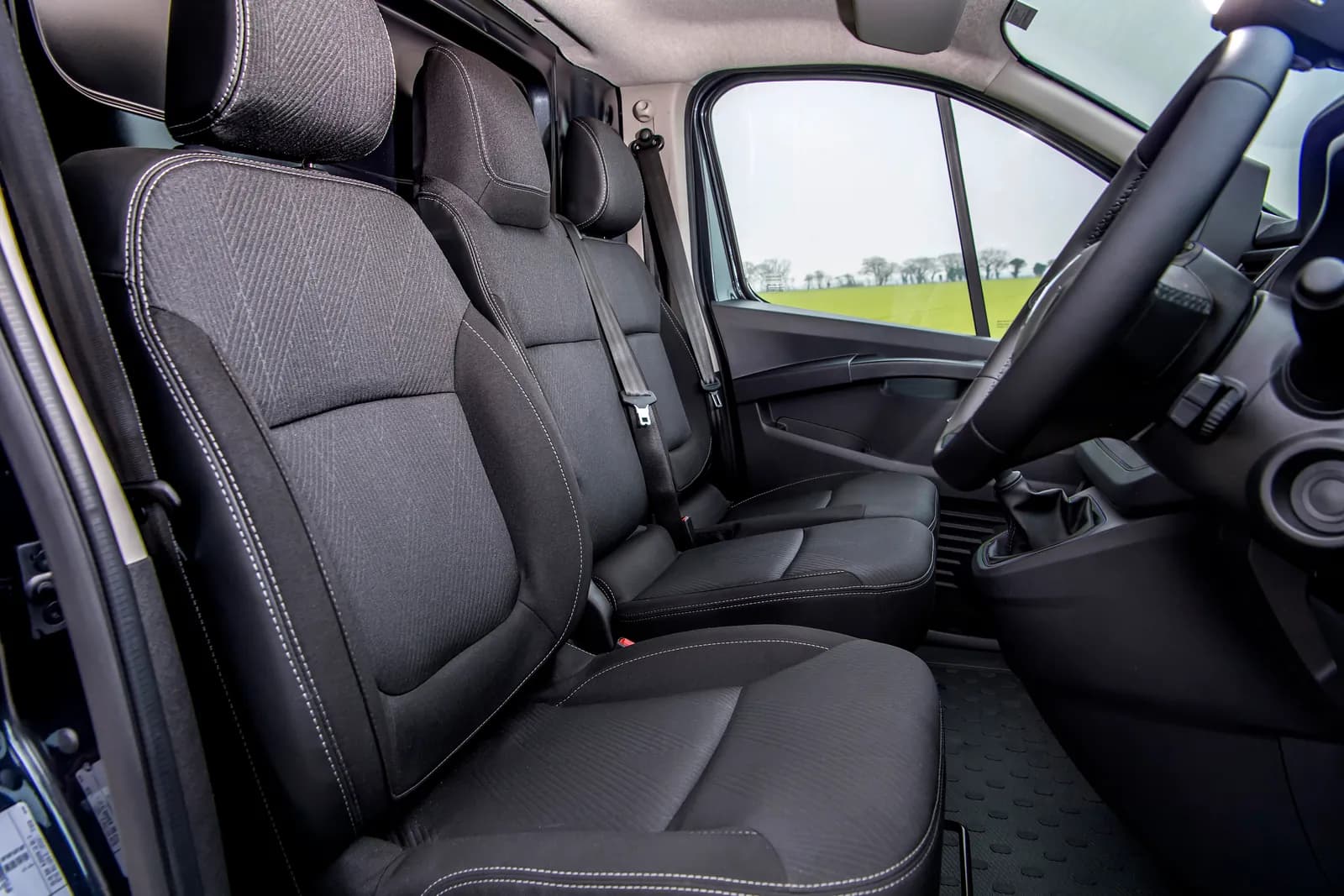 Renault Trafic Panel Van, front seats