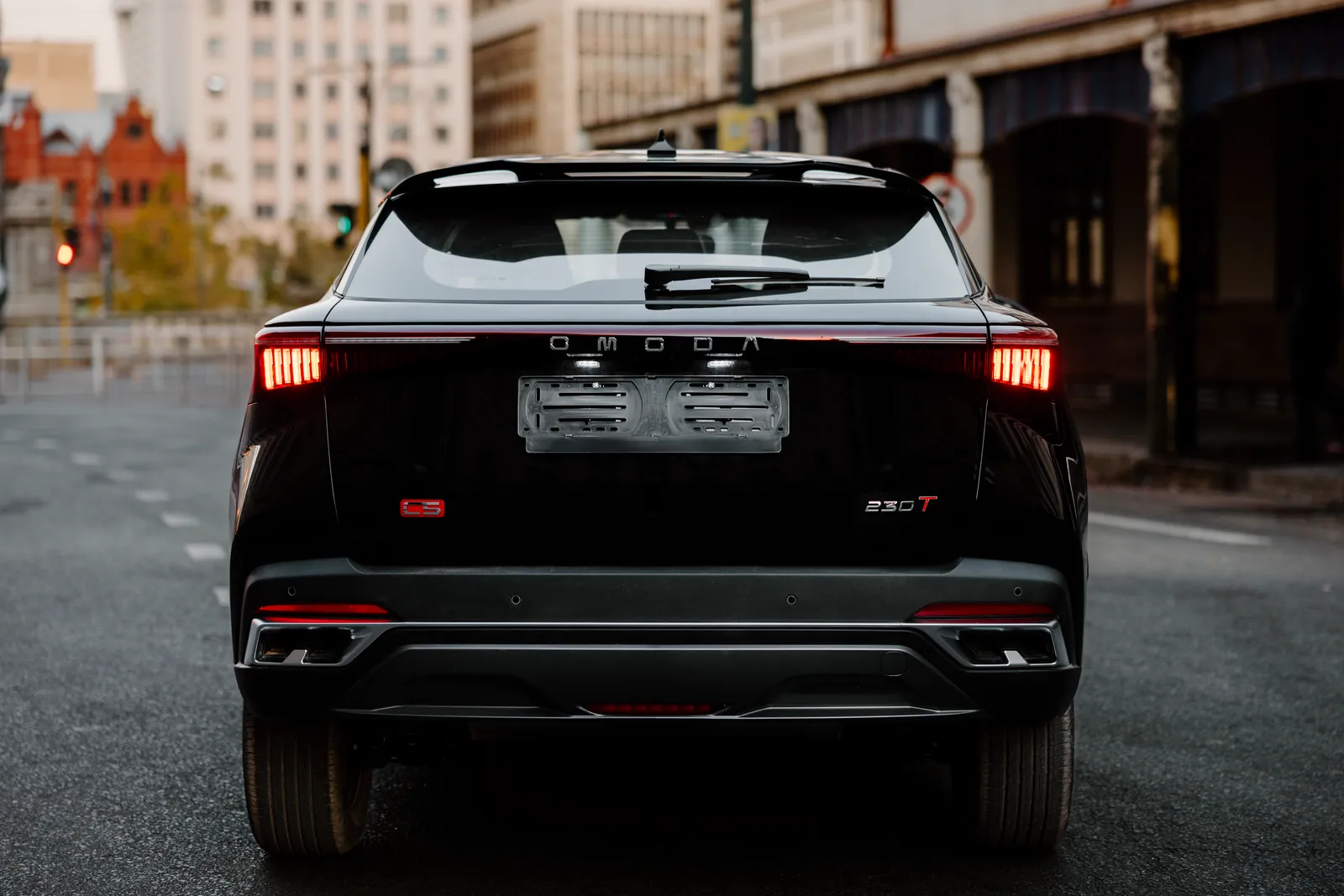 Omoda C5, rear