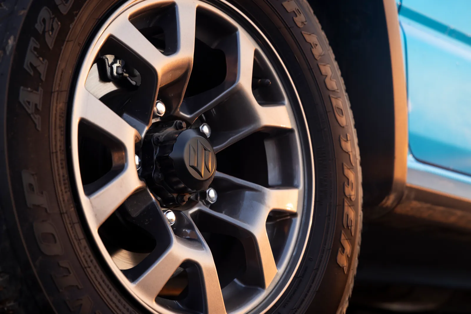 Suzuki Jimny, wheels