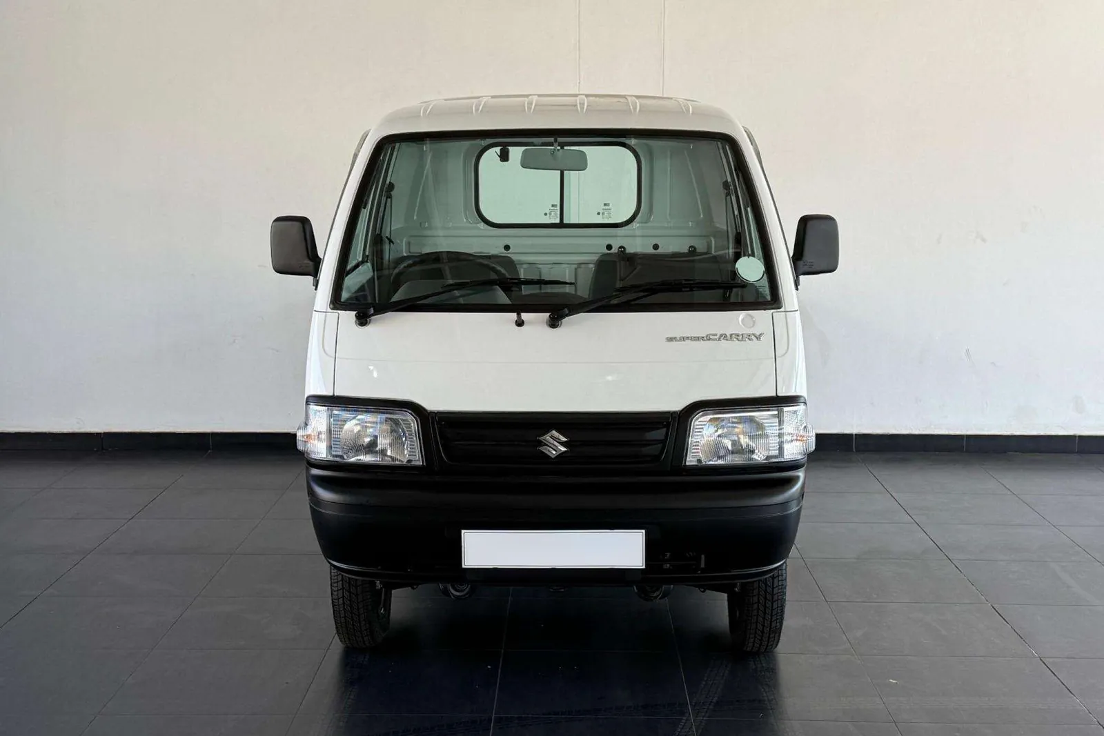 Suzuki Super Carry, front