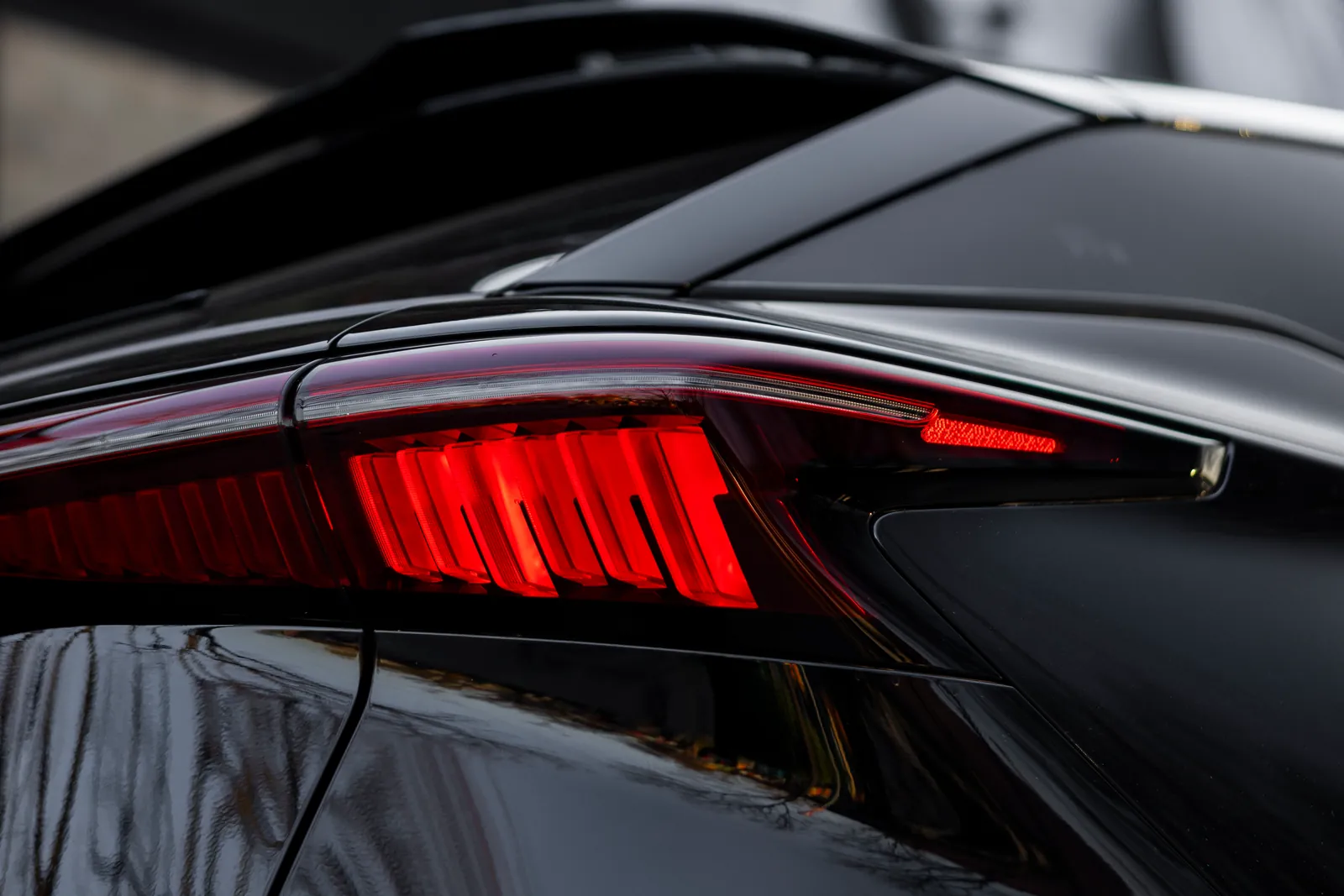 Omoda C5, lights