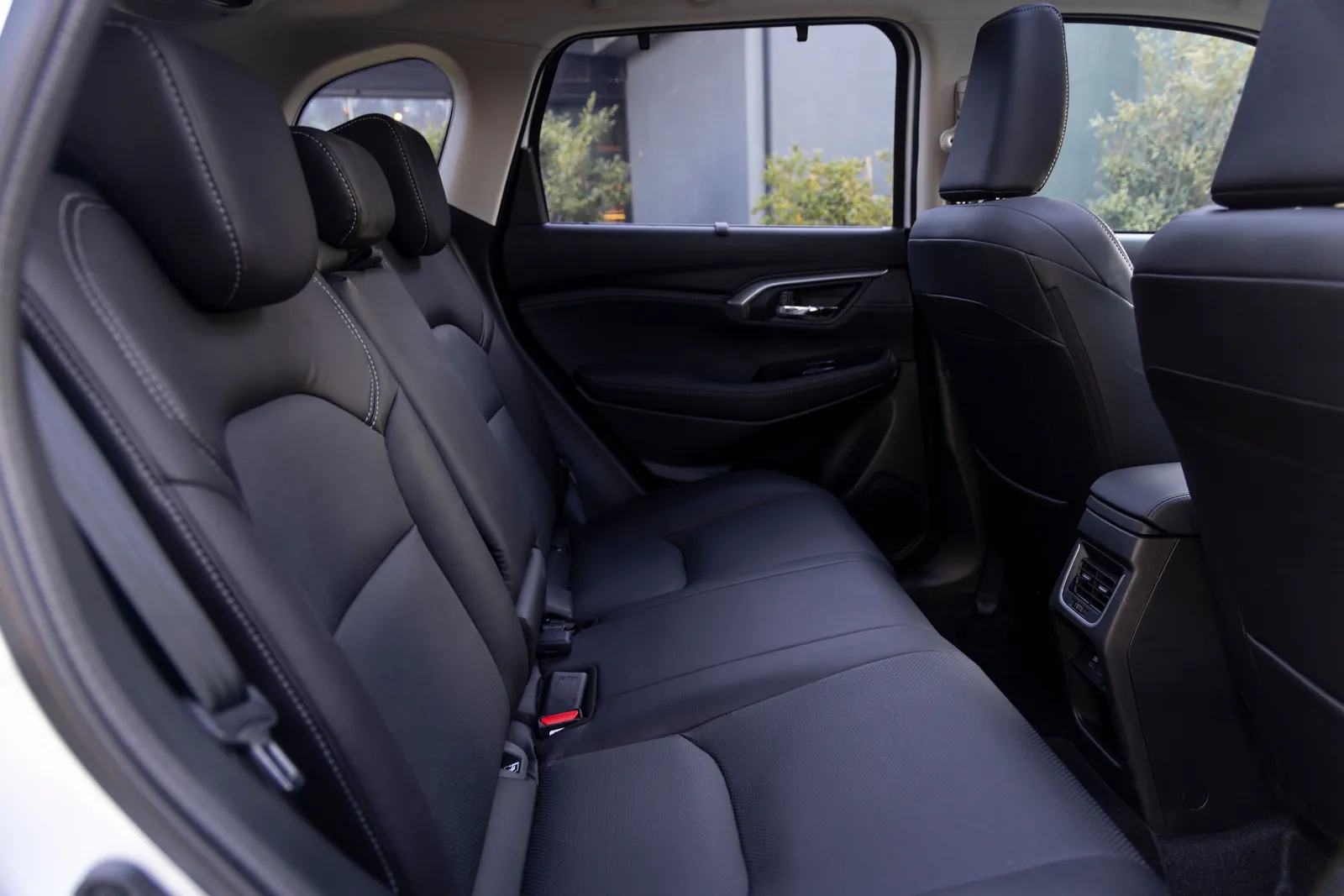 Suzuki Grand Vitara, rear seats