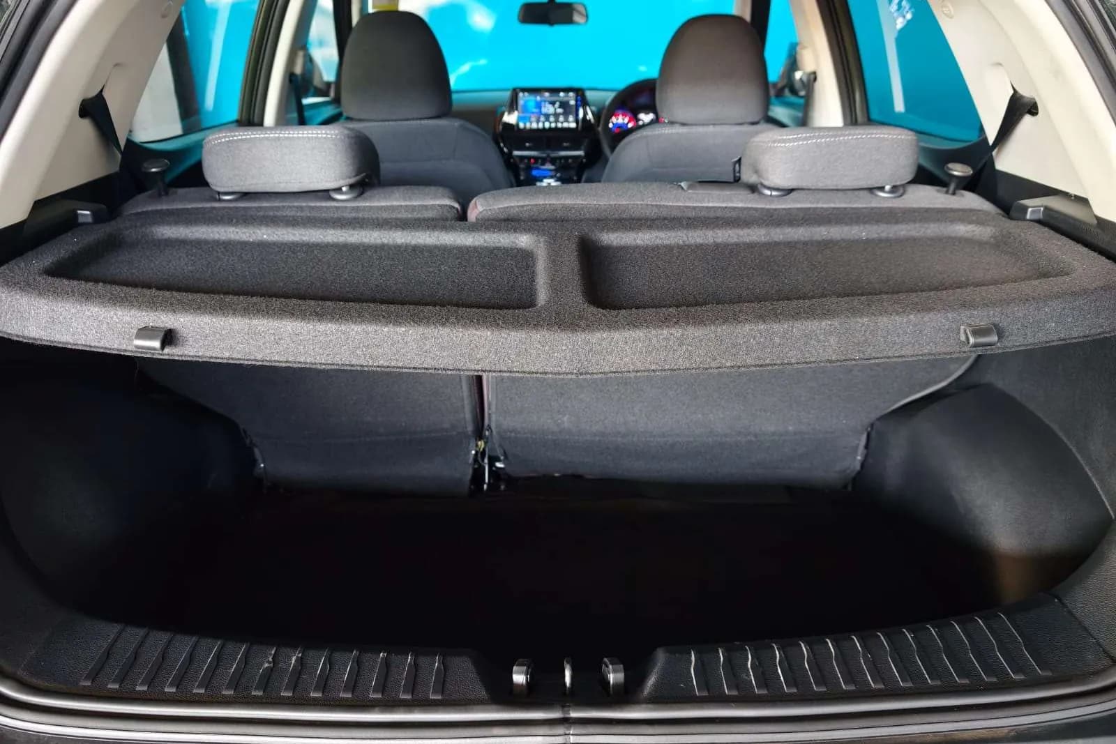Mahindra XUV 3XO, boot