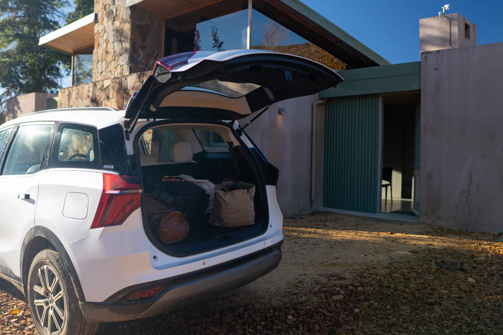 Mahindra XUV700, boot