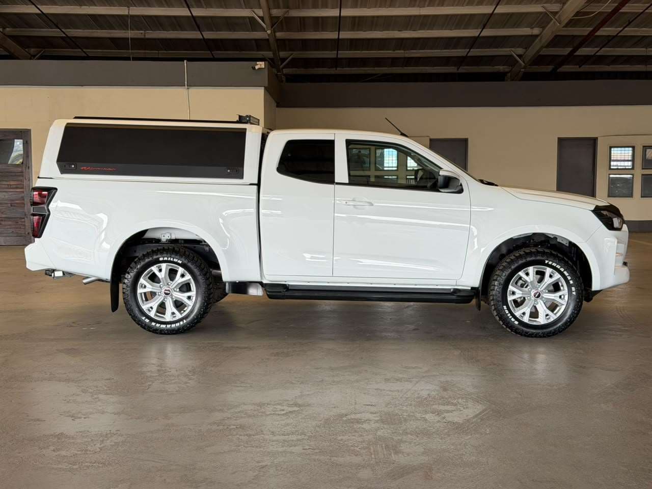 2024 Isuzu D-max, image 6 of 16