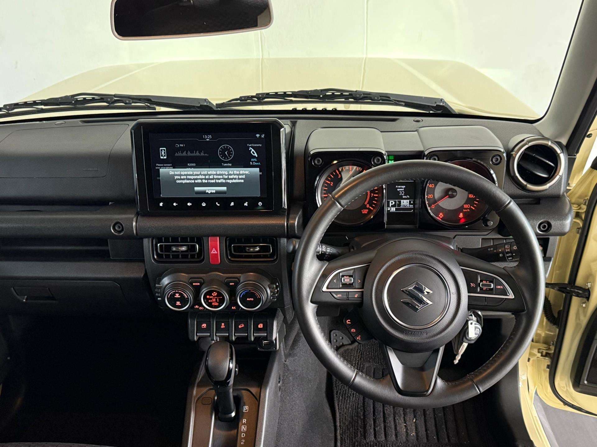2024 Suzuki Jimny, image 11 of 16