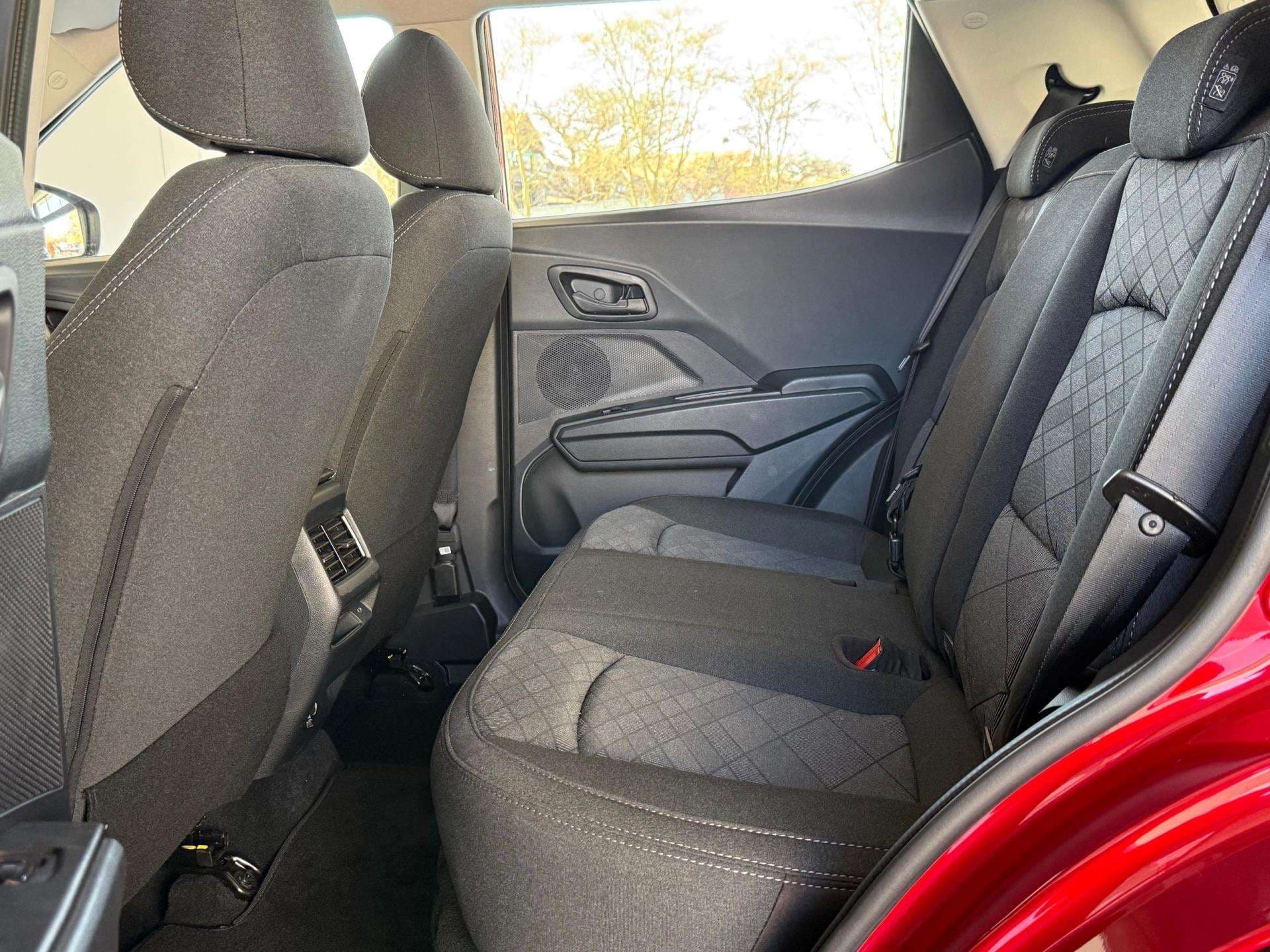 2026 Mahindra Xuv3x0, image 16 of 16