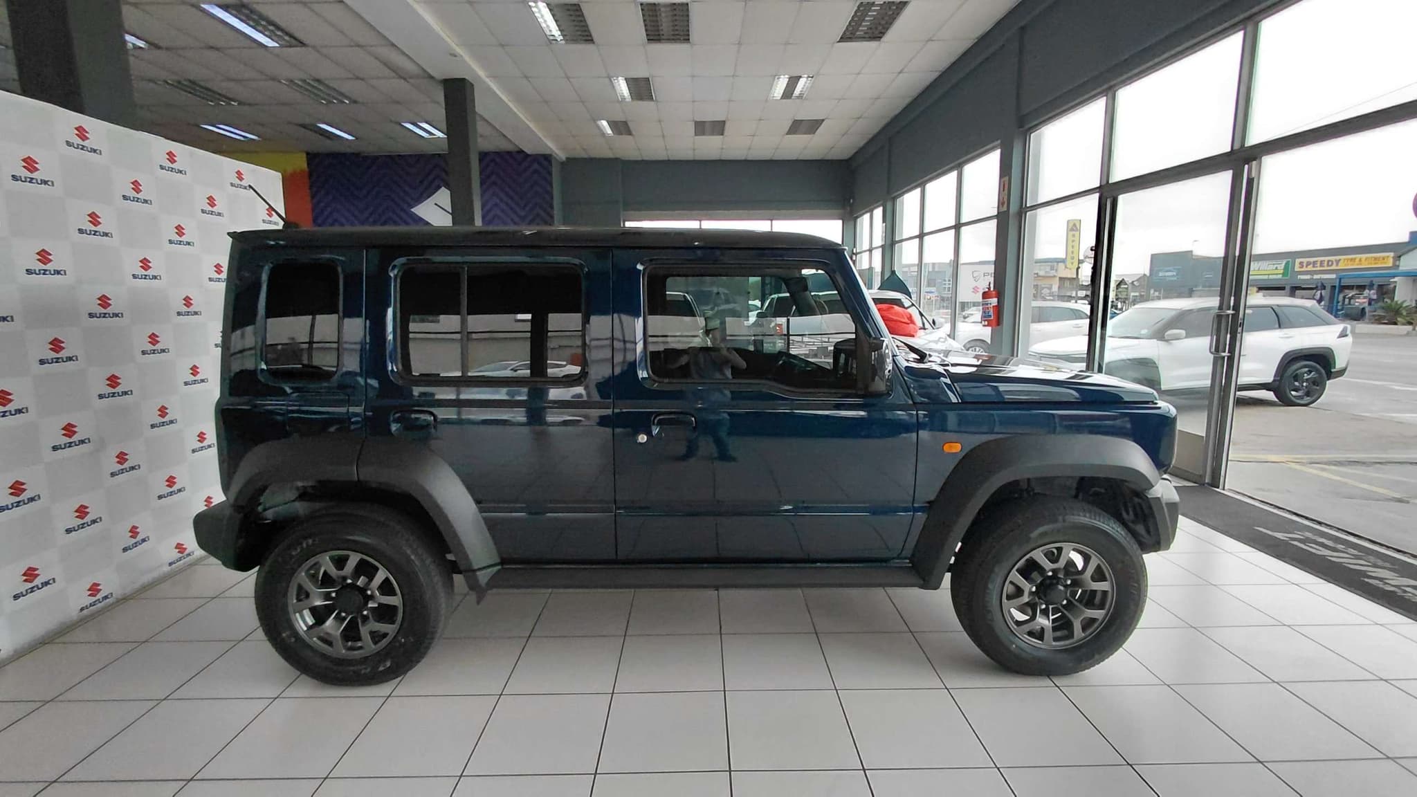 2026 Suzuki Jimny, image 2 of 8