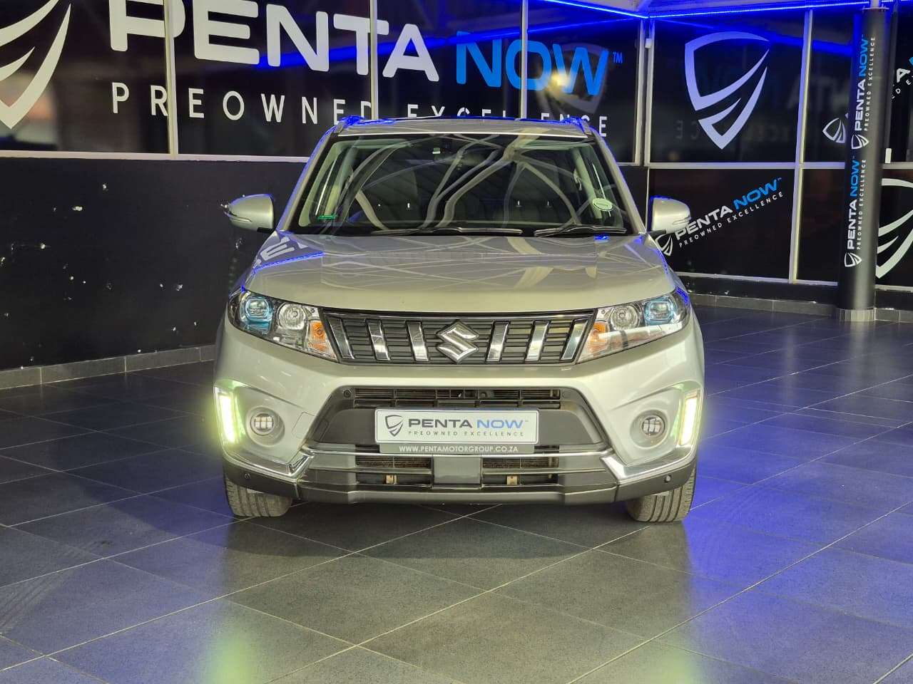 2024 Suzuki Vitara, image 2 of 16