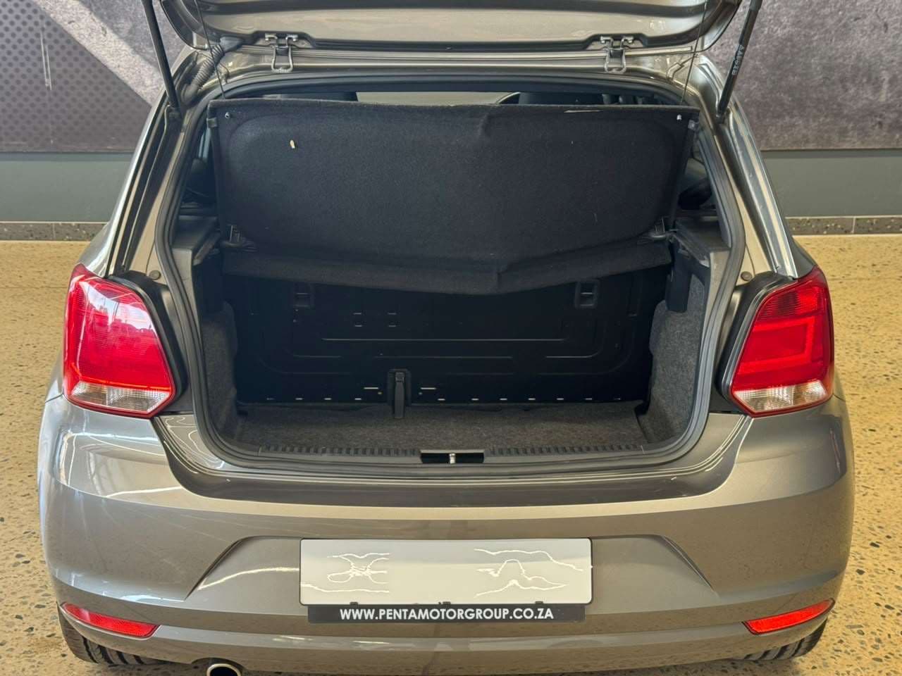 2023 Volkswagen Polo Vivo, image 9 of 14