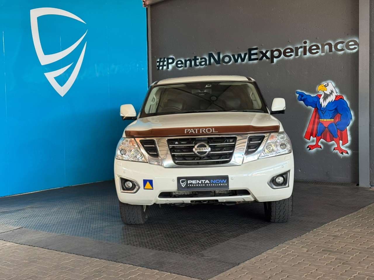 2018 Nissan Patrol, image 2 of 16