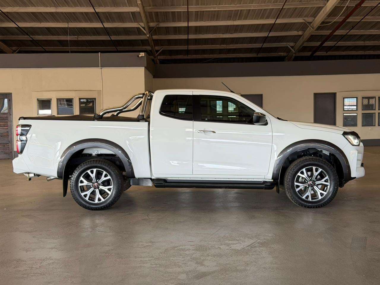 2024 Isuzu D-max, image 6 of 16