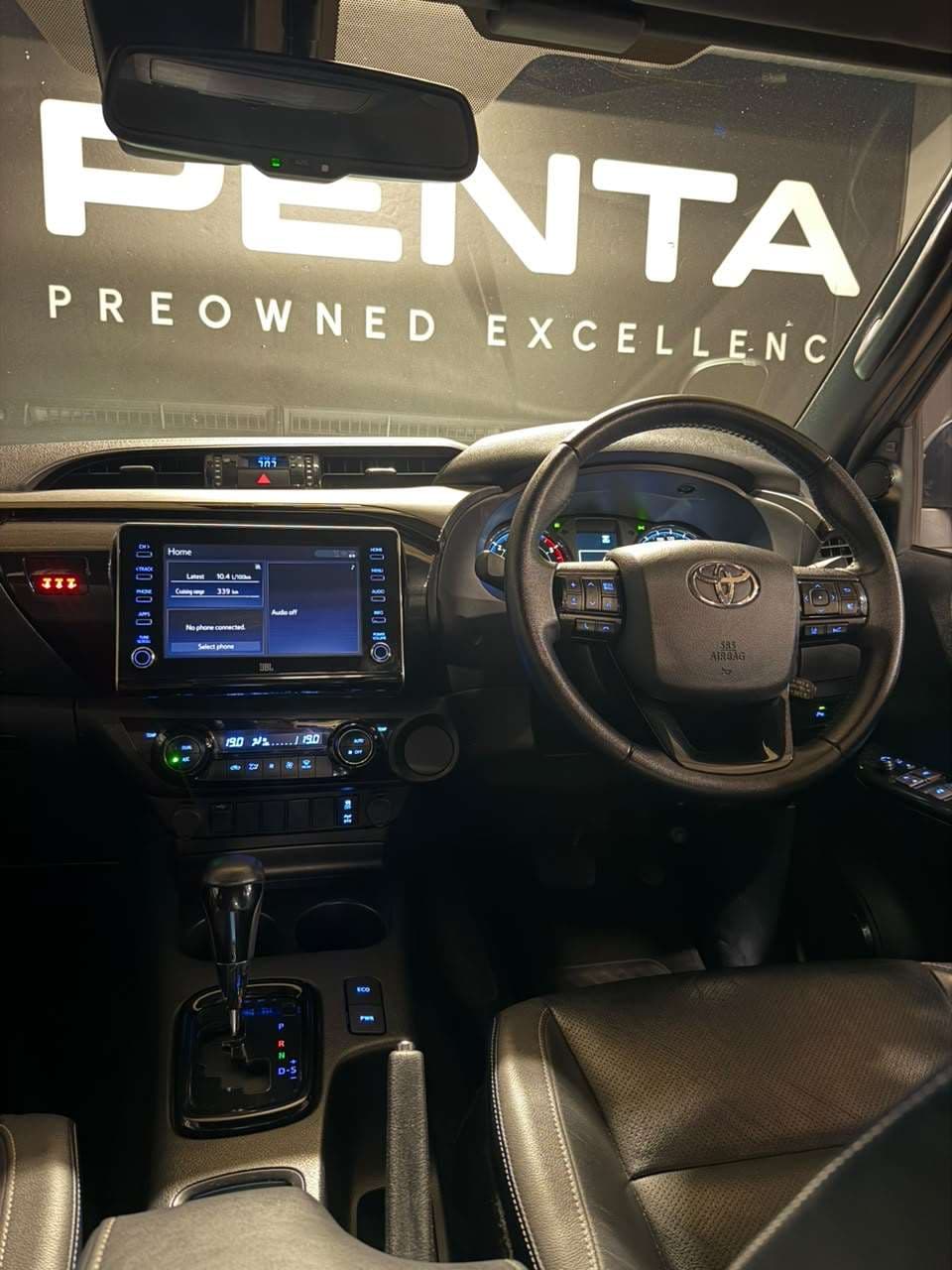 2023 Toyota Hilux, image 13 of 16