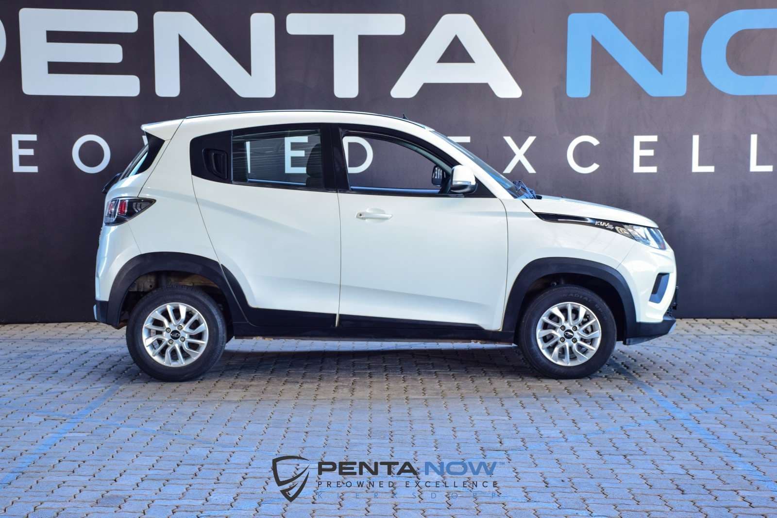 Mahindra Kuv 100, image 7 of 16