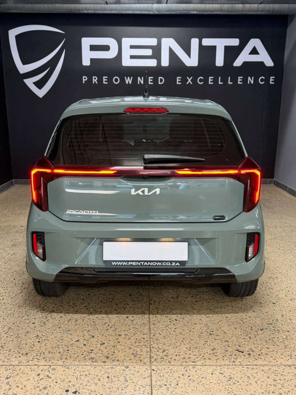 2024 Kia Picanto, image 2 of 16
