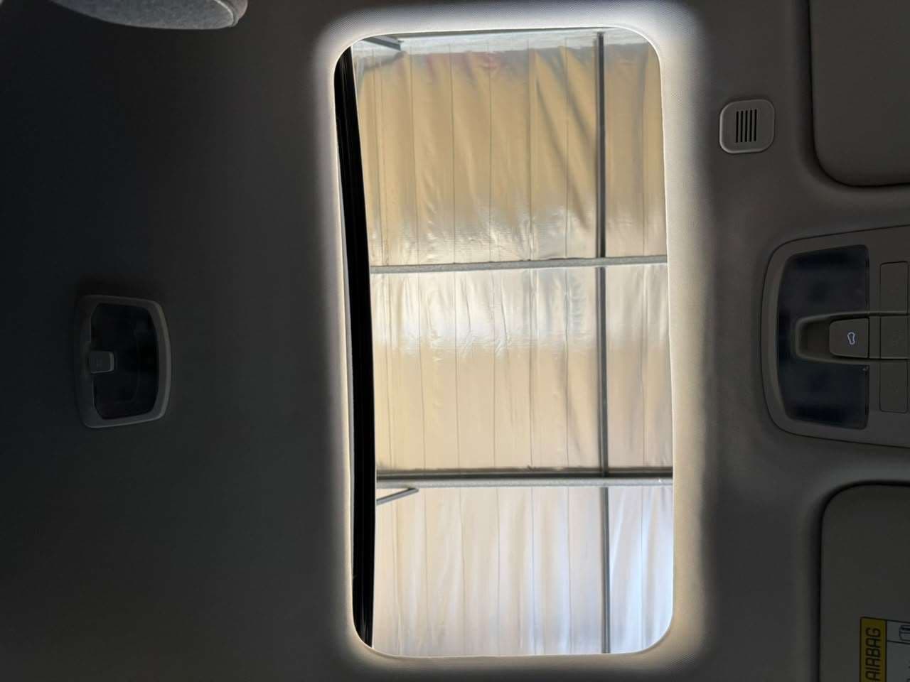 2026 Mahindra Xuv3x0, image 9 of 16