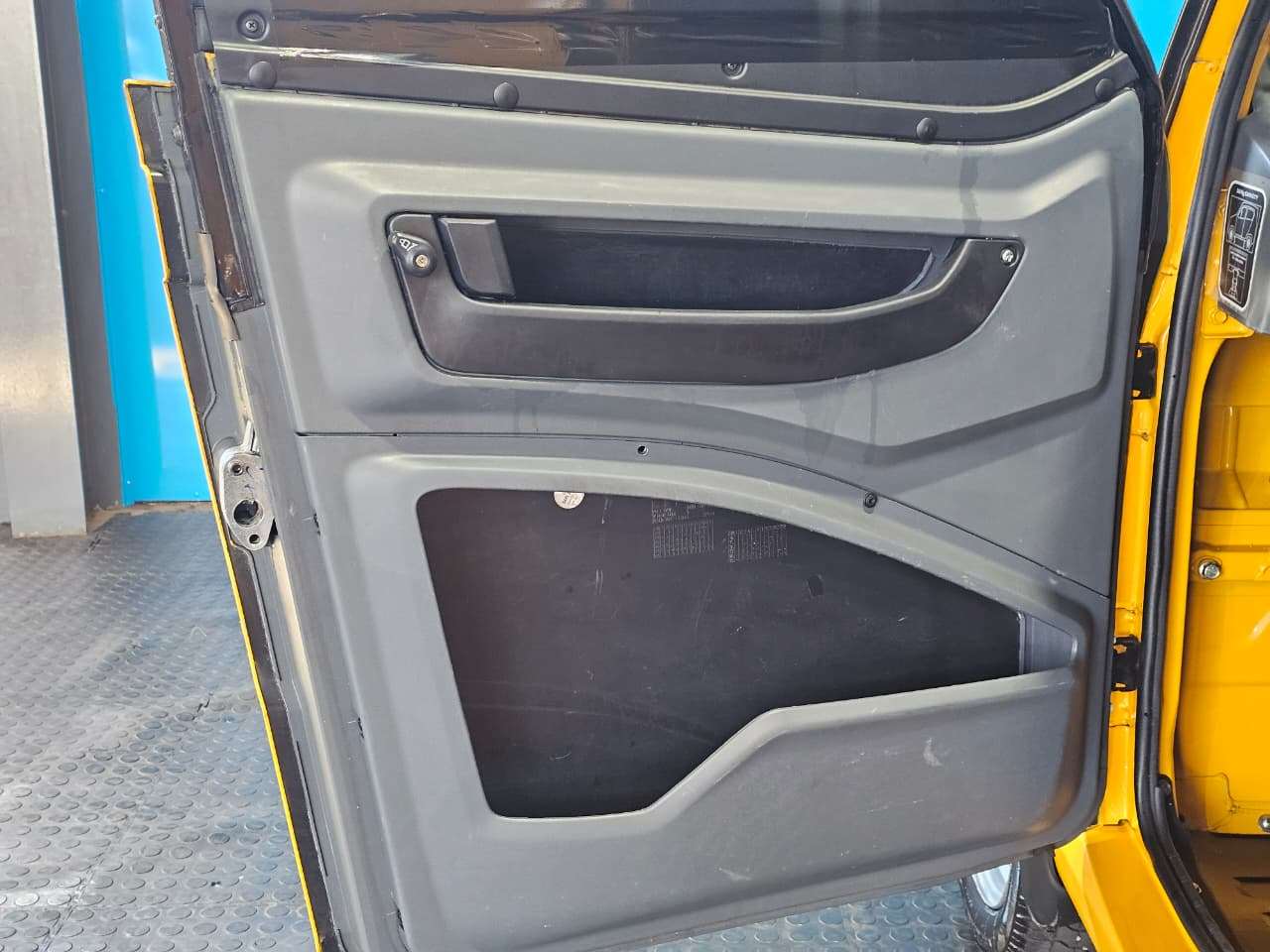 2025 Bajaj Qute, image 13 of 15