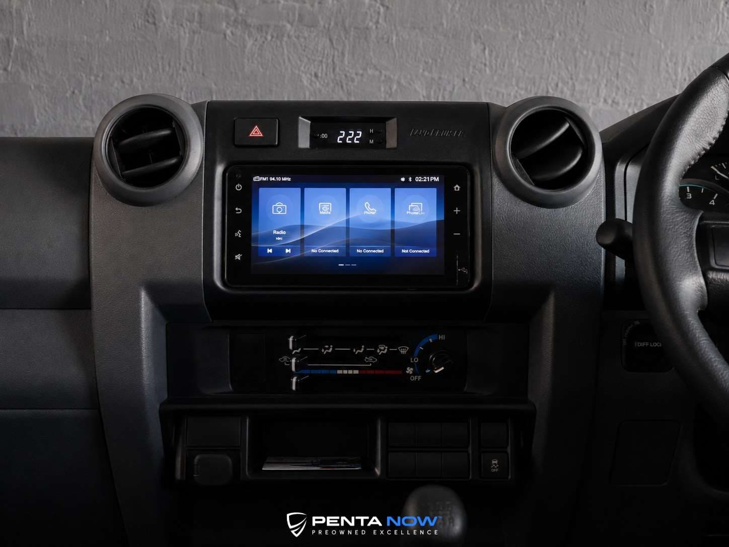 2026 Toyota Land Cruiser Pick Up, image 11 of 16