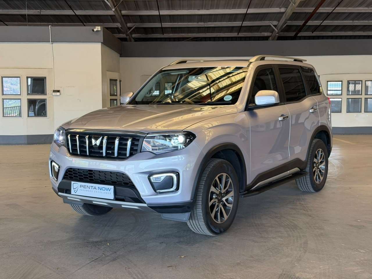 2026 Mahindra Scorpio Suv, image 1 of 16