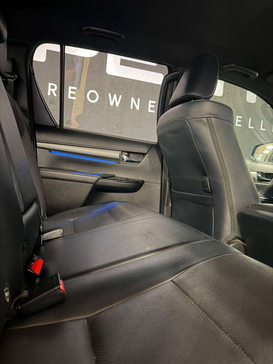 2023 Toyota Hilux, image 15 of 16