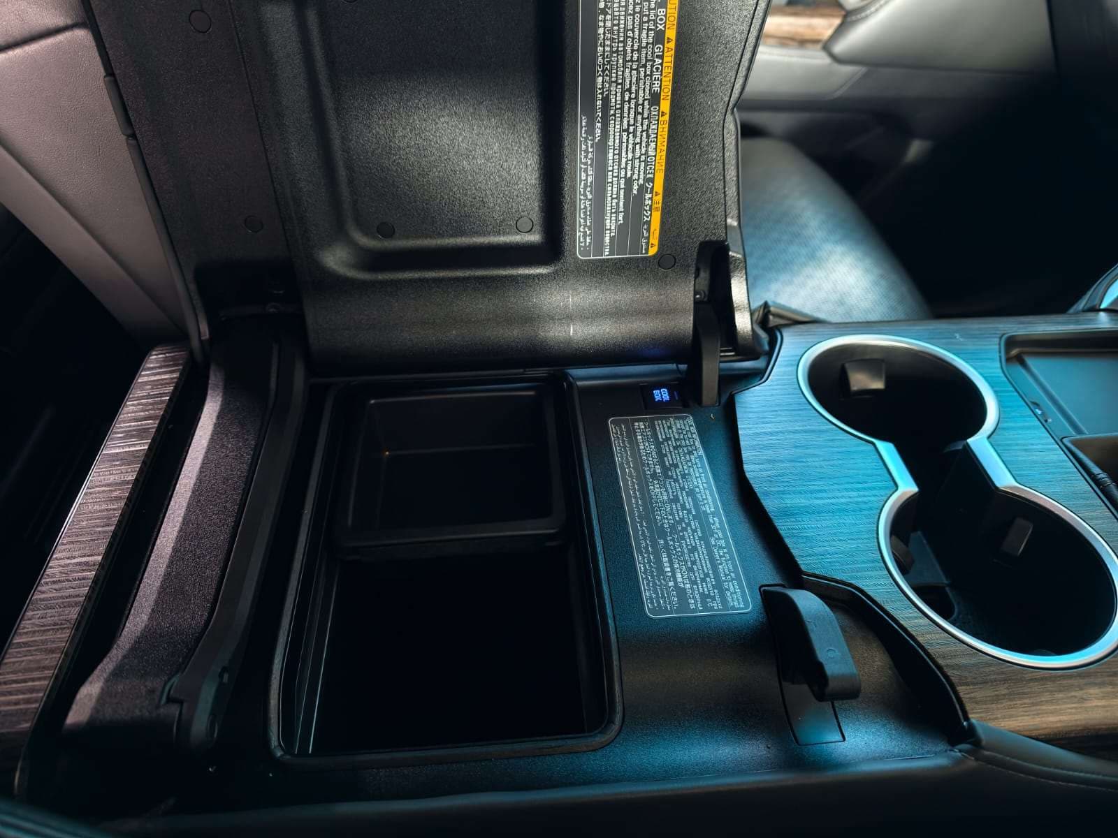 2021 Toyota Land Cruiser, image 15 of 16