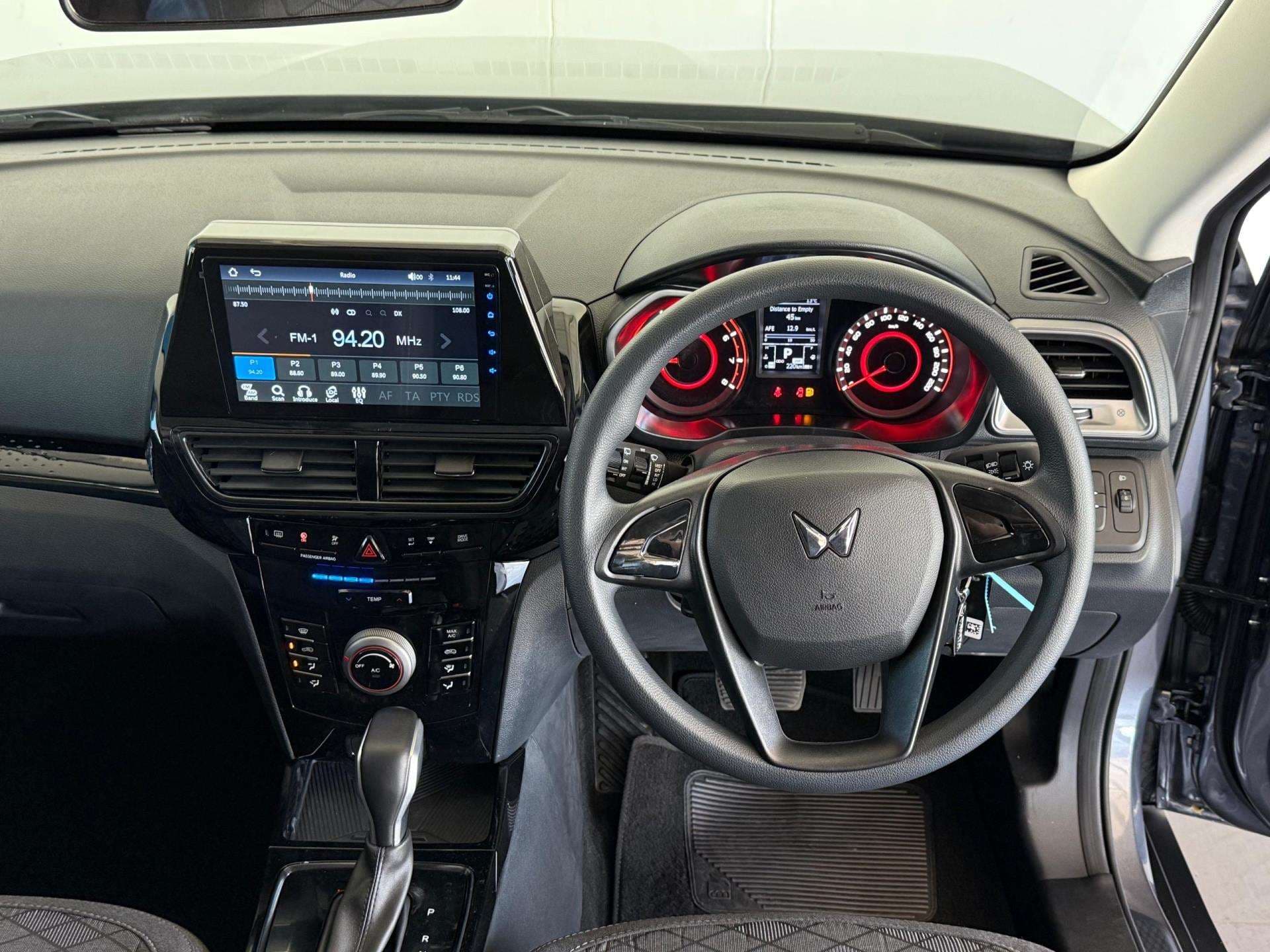2026 Mahindra Xuv3x0, image 11 of 16