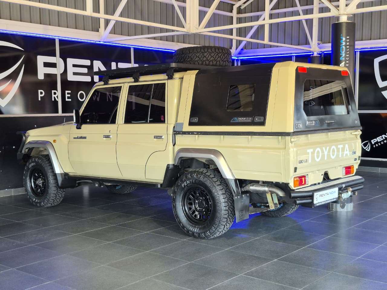 2023 Toyota Land Cruiser, image 4 of 16