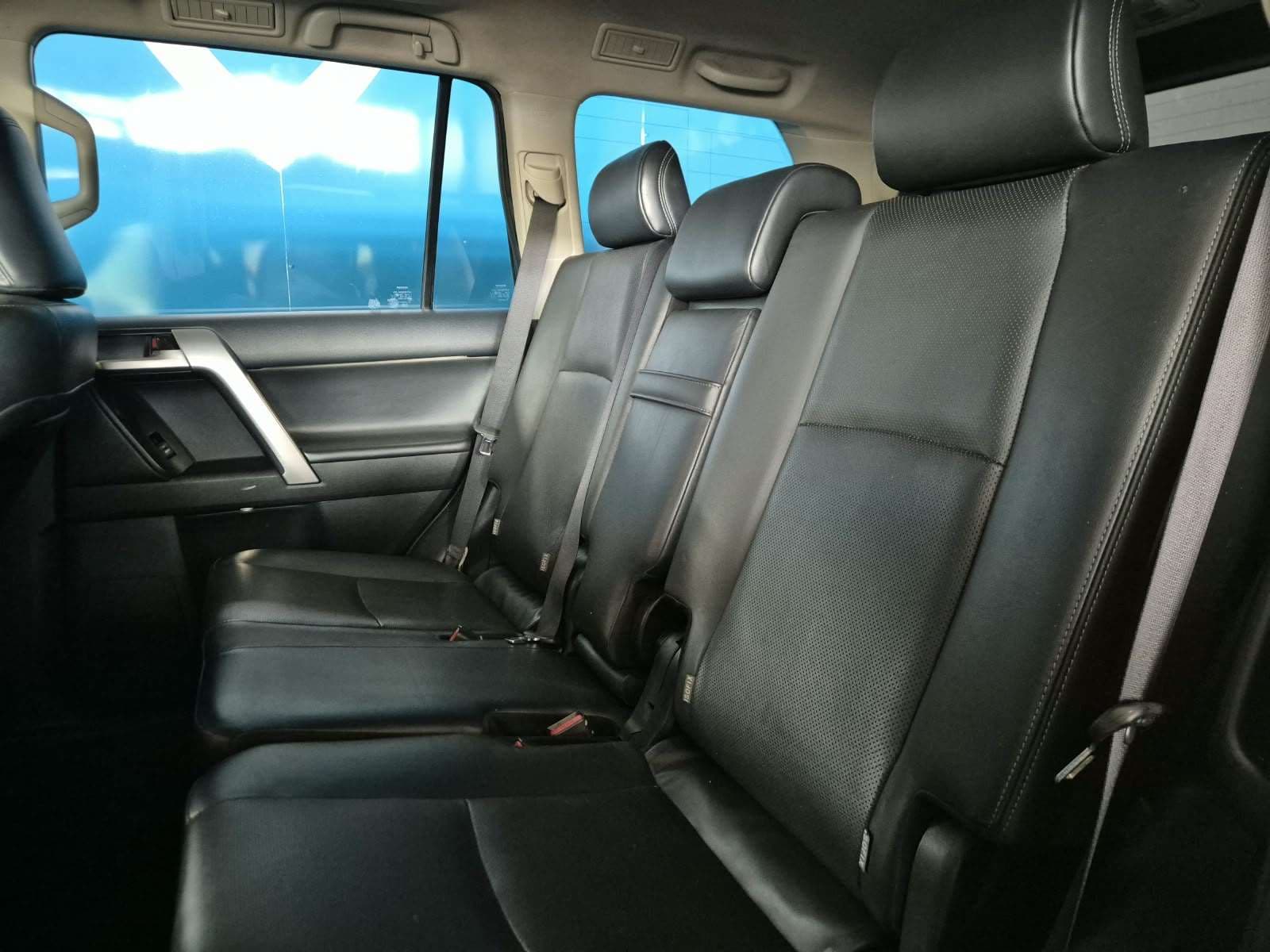 2018 Toyota Prado, image 13 of 16