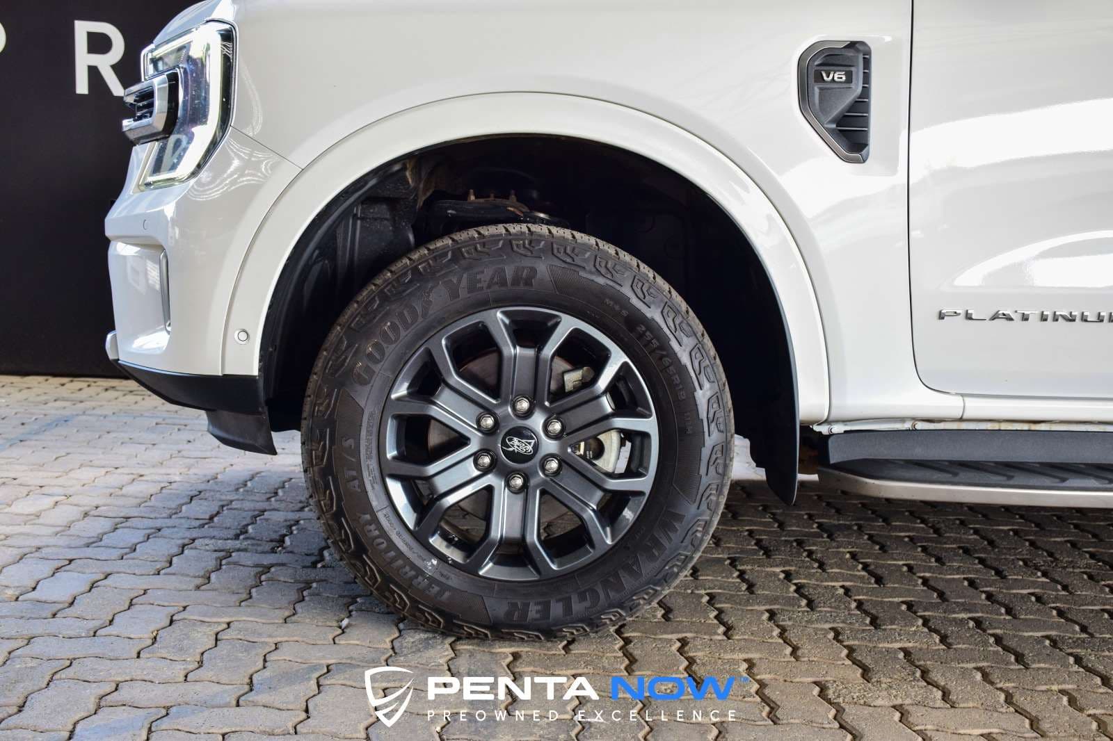 2024 Ford Everest, image 9 of 16