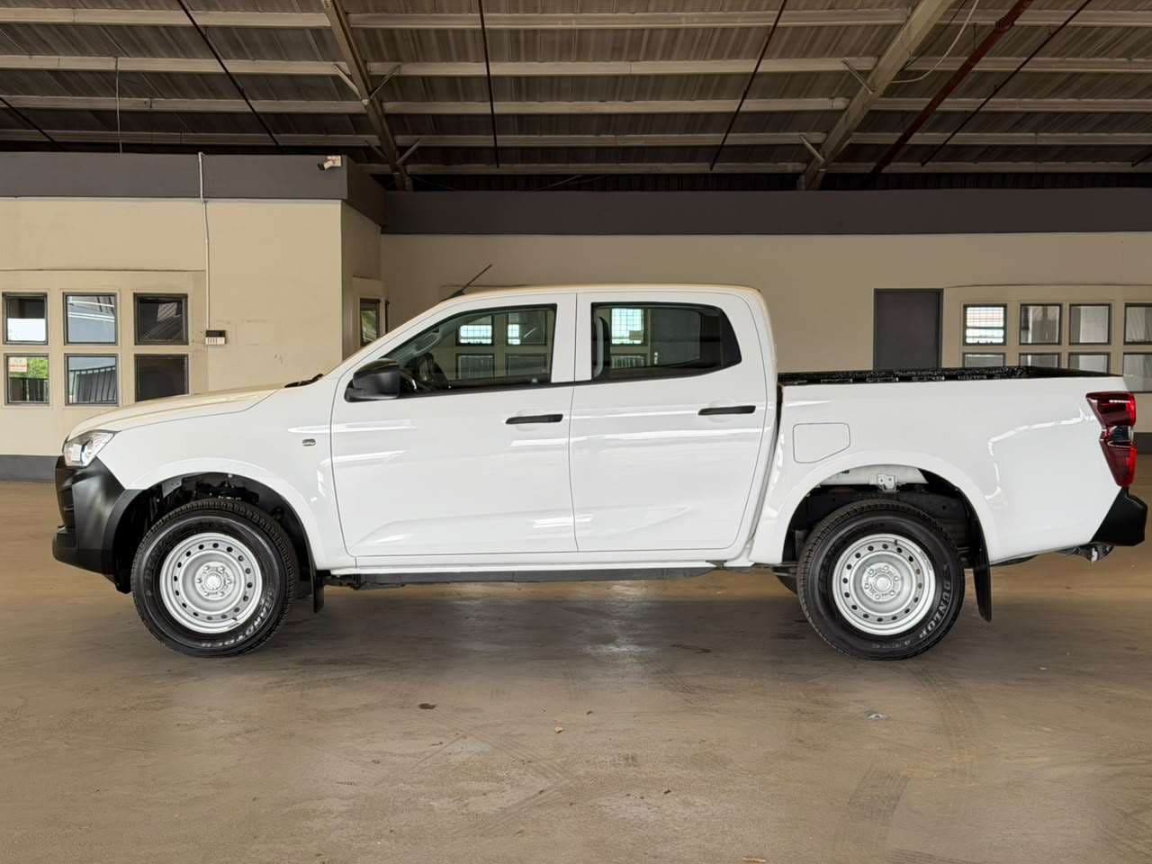 2024 Isuzu D-max, image 6 of 16