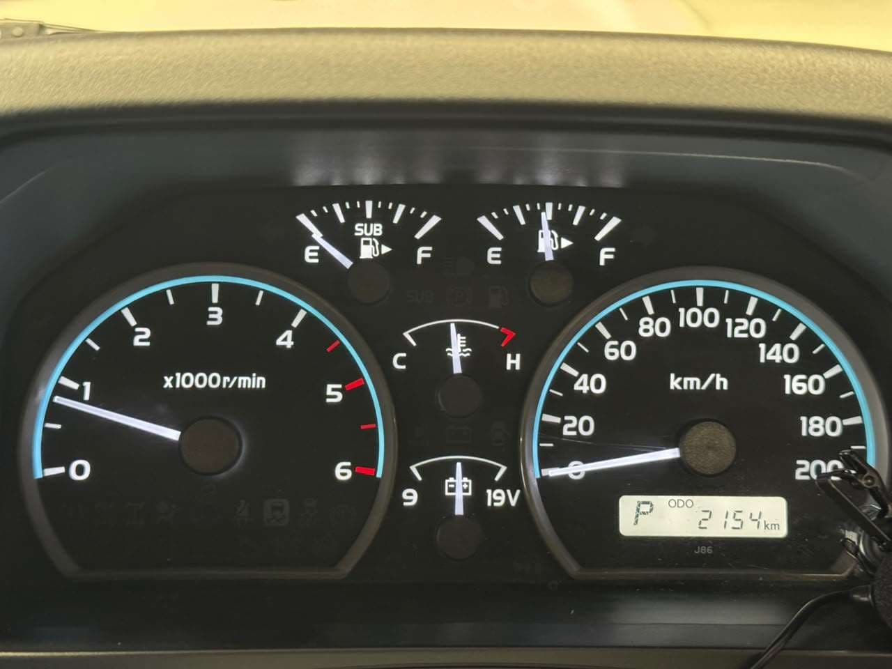 2026 Toyota Land Cruiser Pick Up, image 11 of 15