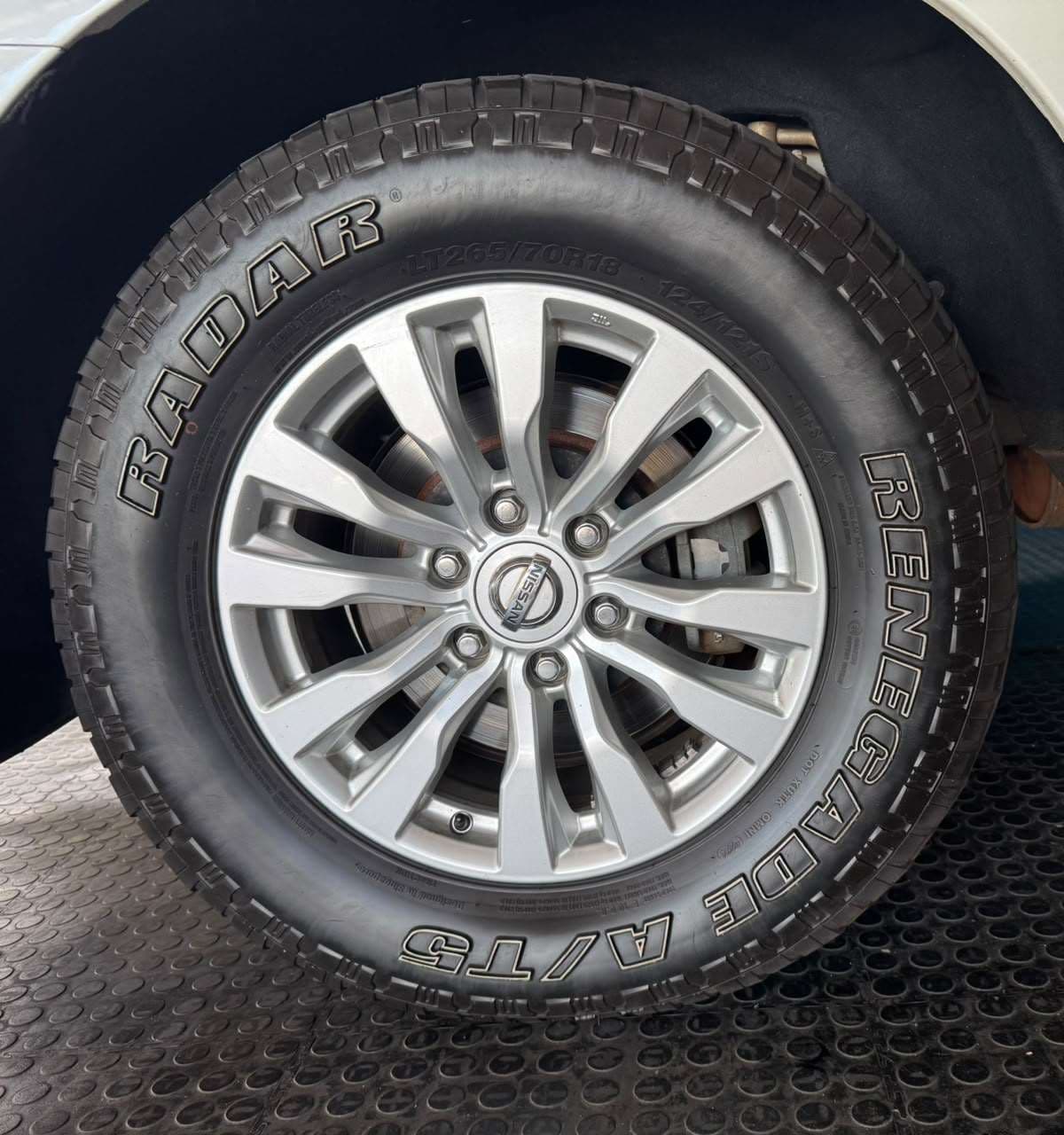 2018 Nissan Patrol, image 16 of 16