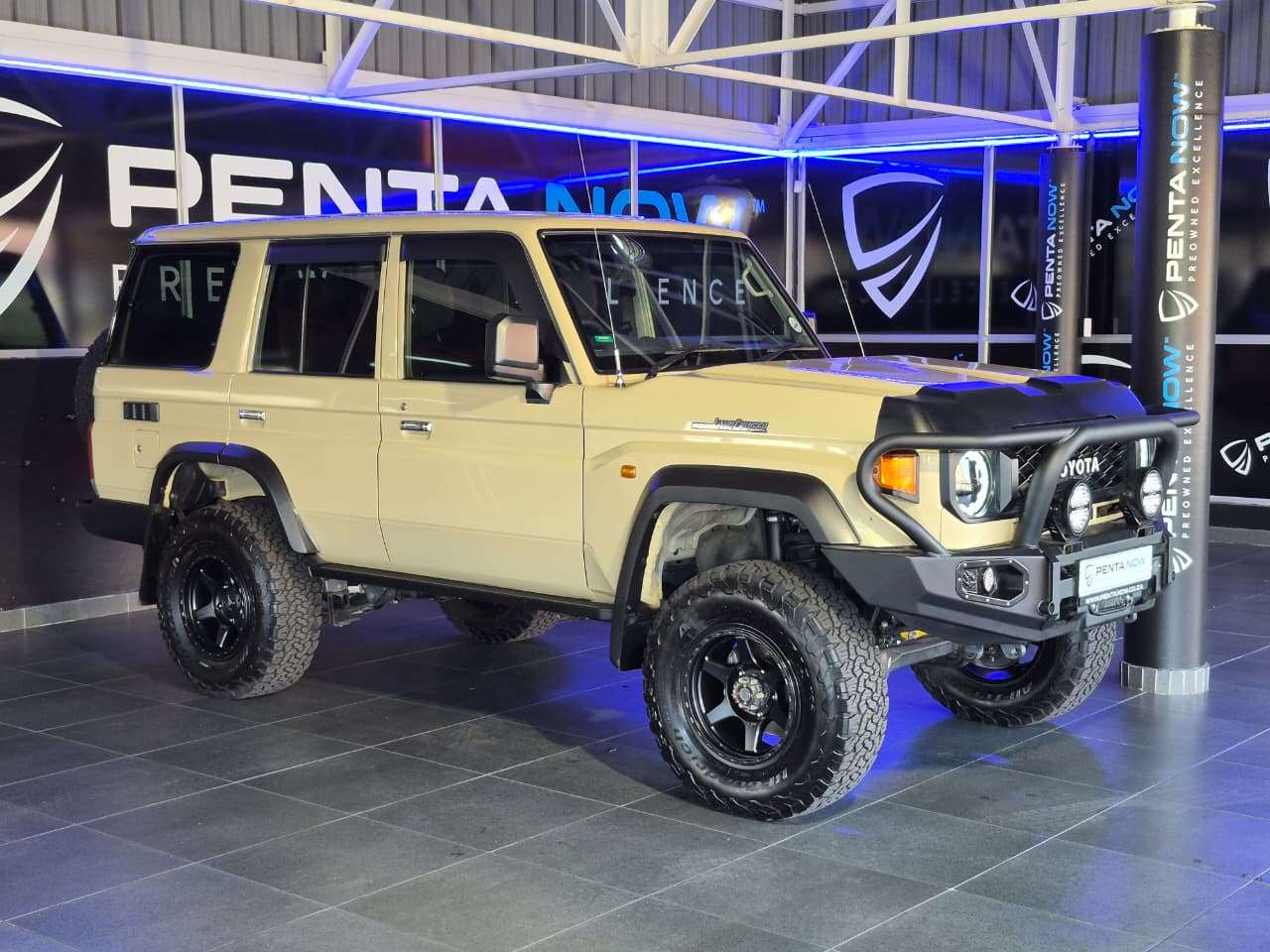 2025 Toyota Landcruiser, image 3 of 16