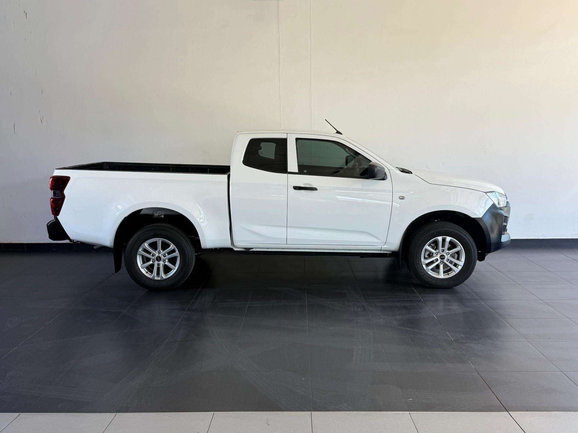 2023 Isuzu D-max, image 4 of 16