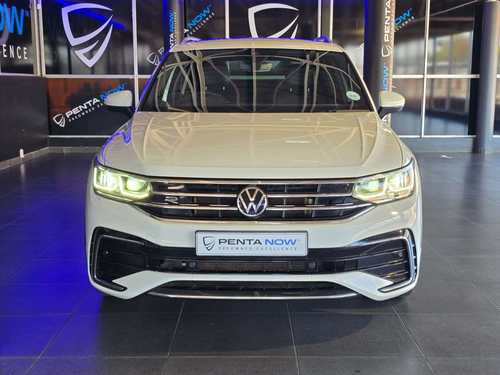 2023 Volkswagen Tiguan, image 2 of 16