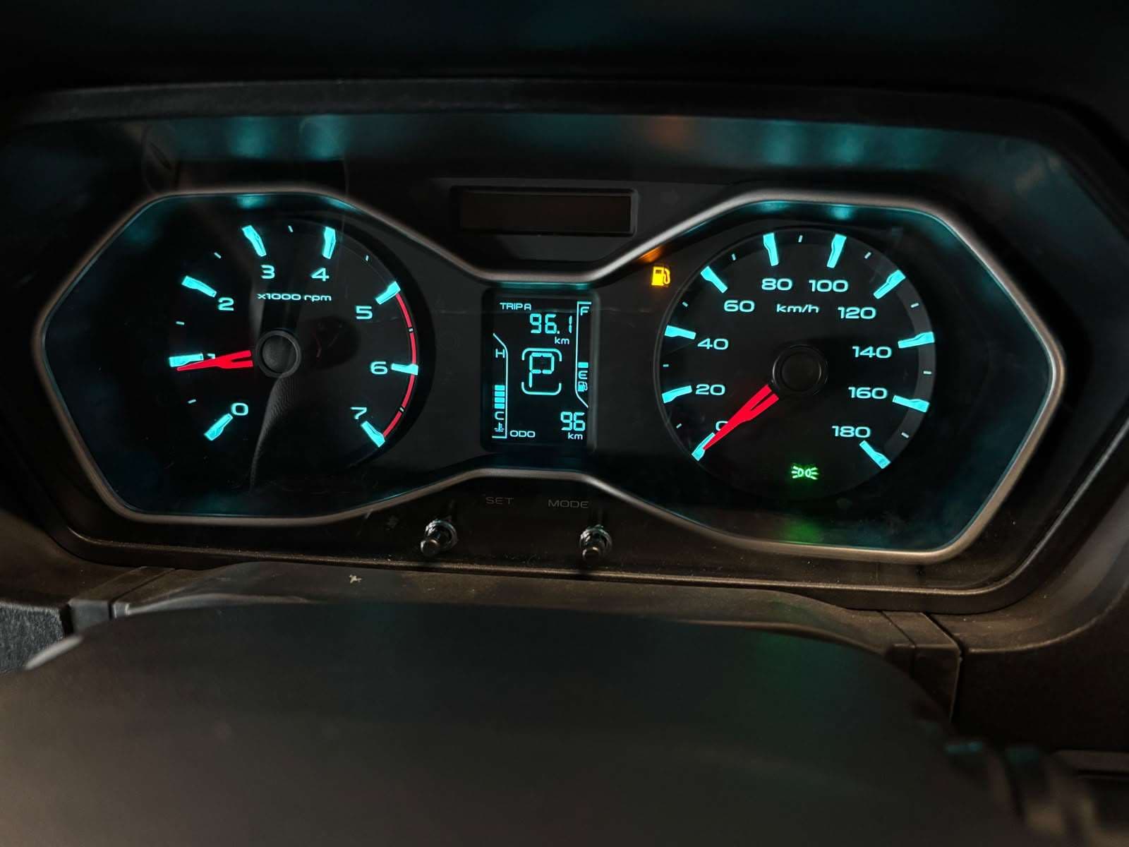 2026 Mahindra Pik Up, image 15 of 16