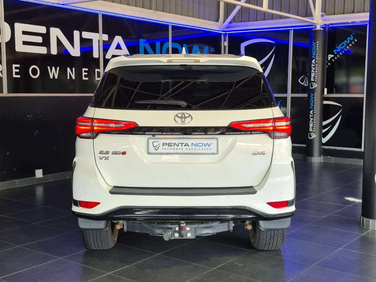 2025 Toyota Fortuner, image 5 of 16