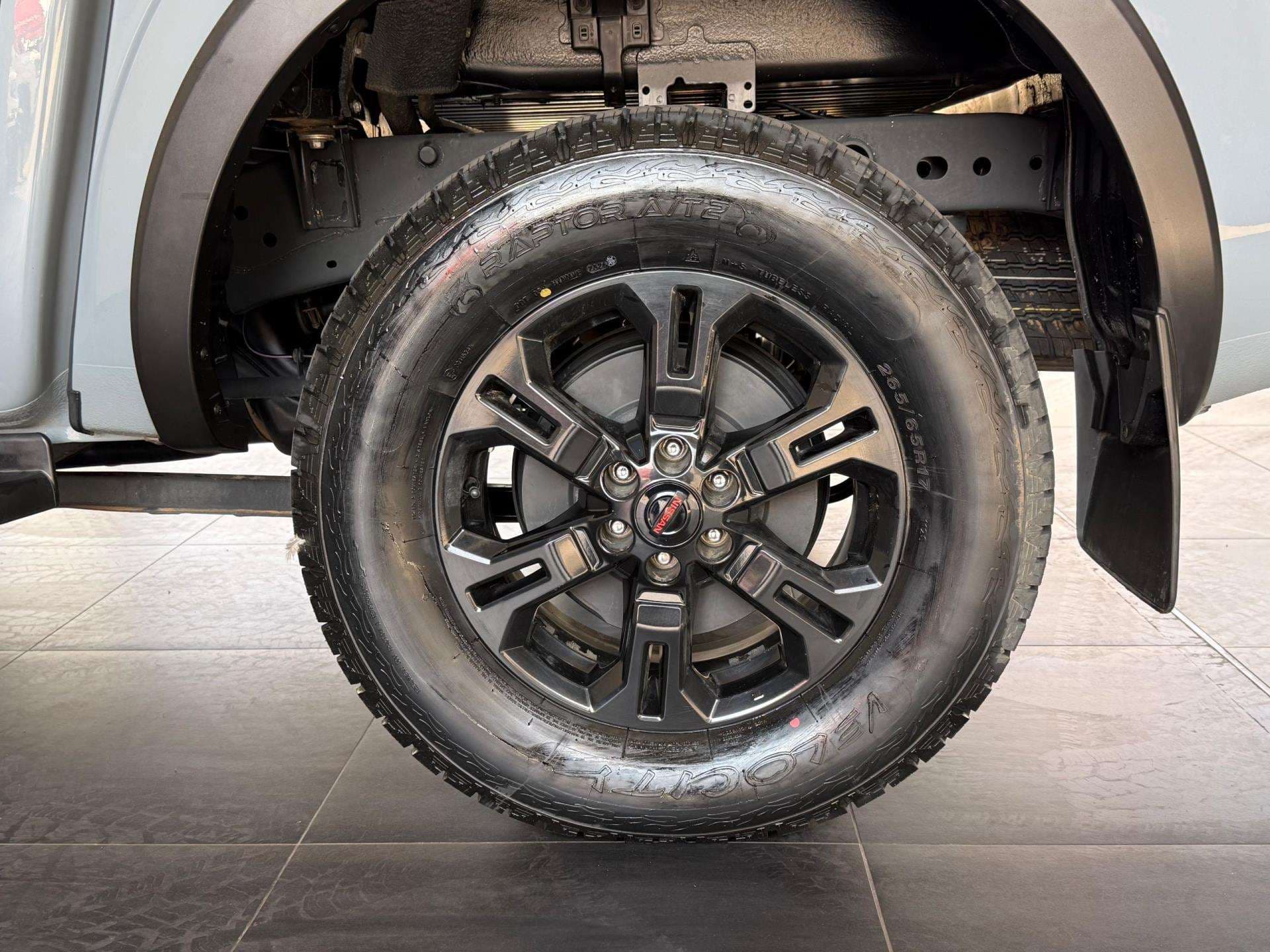 2023 Nissan Navara, image 9 of 16