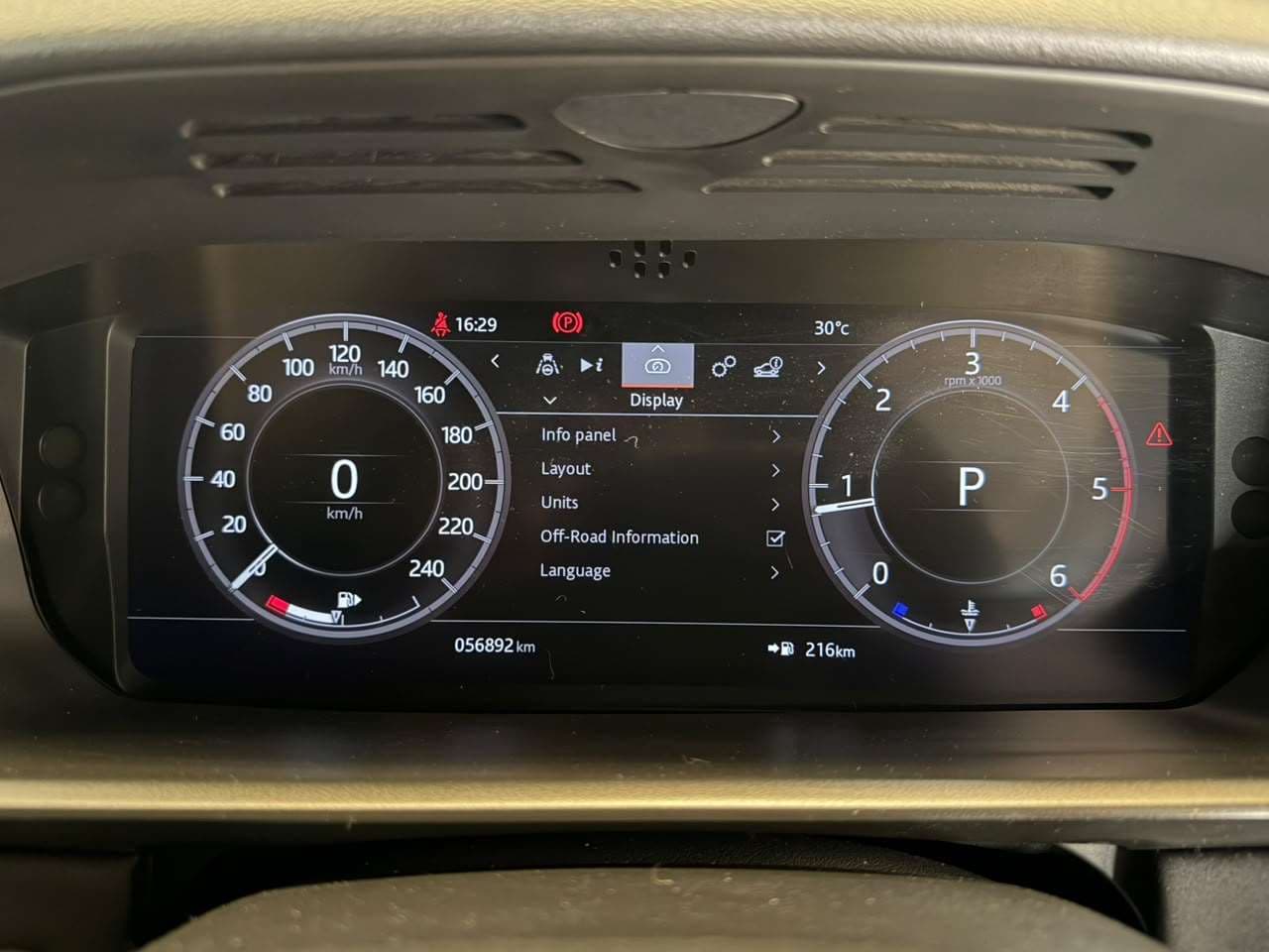 2021 Land Rover Discovery, image 16 of 16