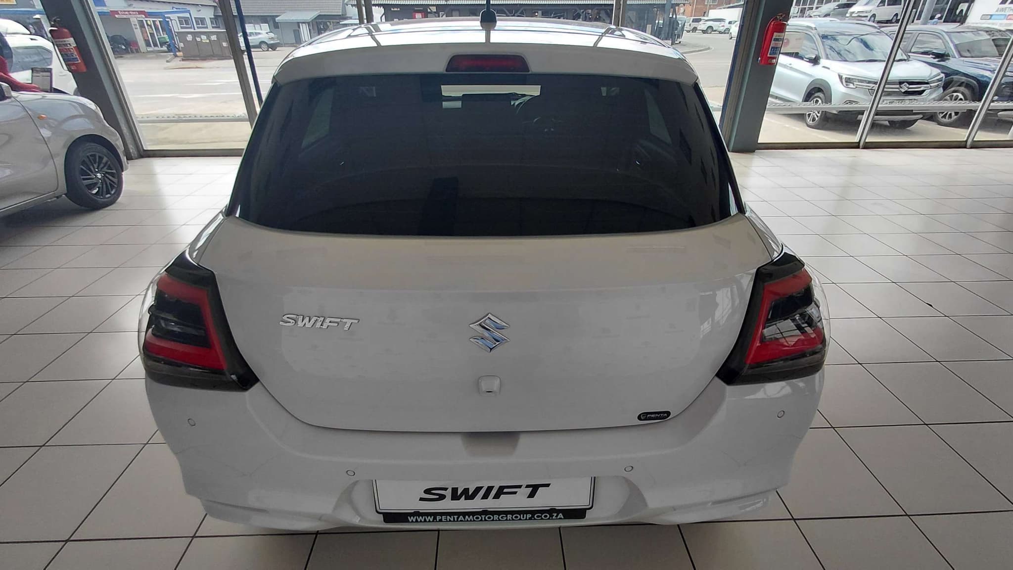 2026 Suzuki Swift, image 4 of 8