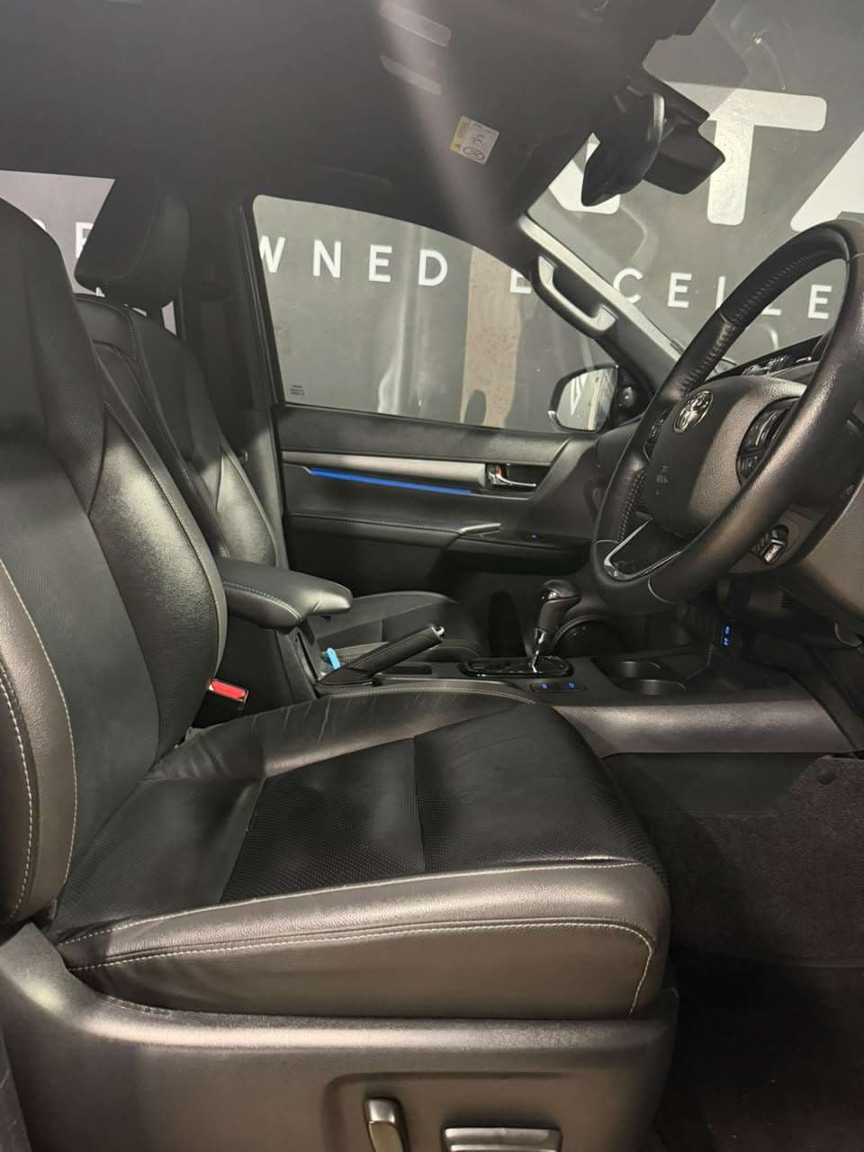 2023 Toyota Hilux, image 16 of 16