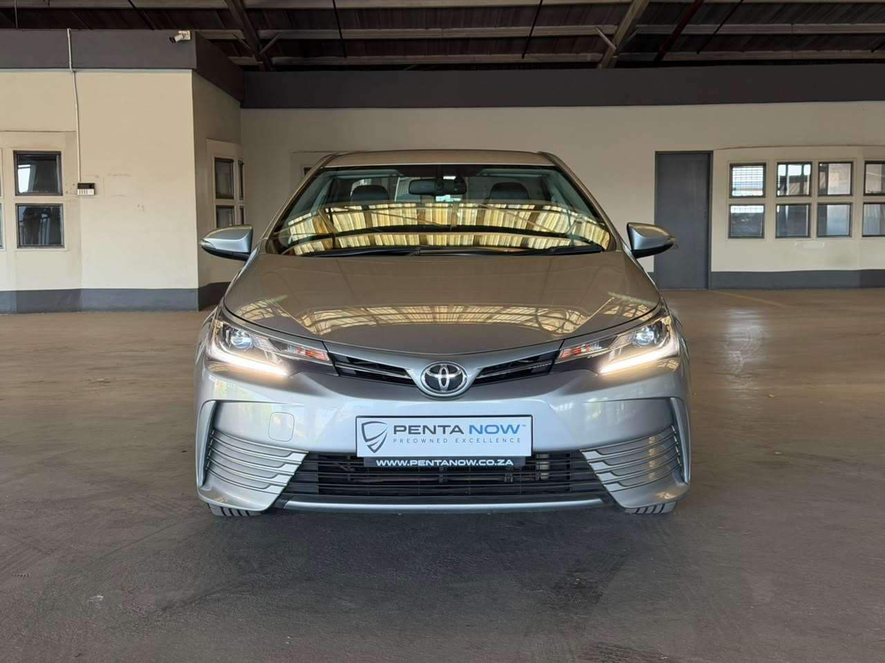 2020 Toyota Corolla Quest, image 8 of 16